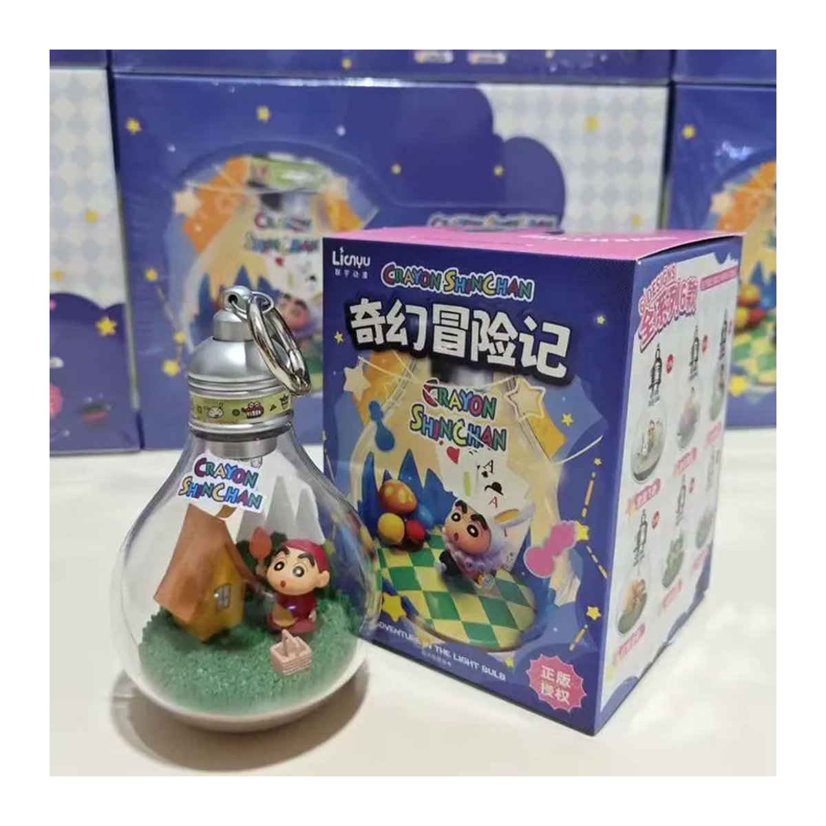 Crayon Shin-Chan Blind Box Spielzeug mit leuchtender Miniatur-Szene als Nachtlicht-Ornament und Anhänger, mehrfarbig - Bild 5
