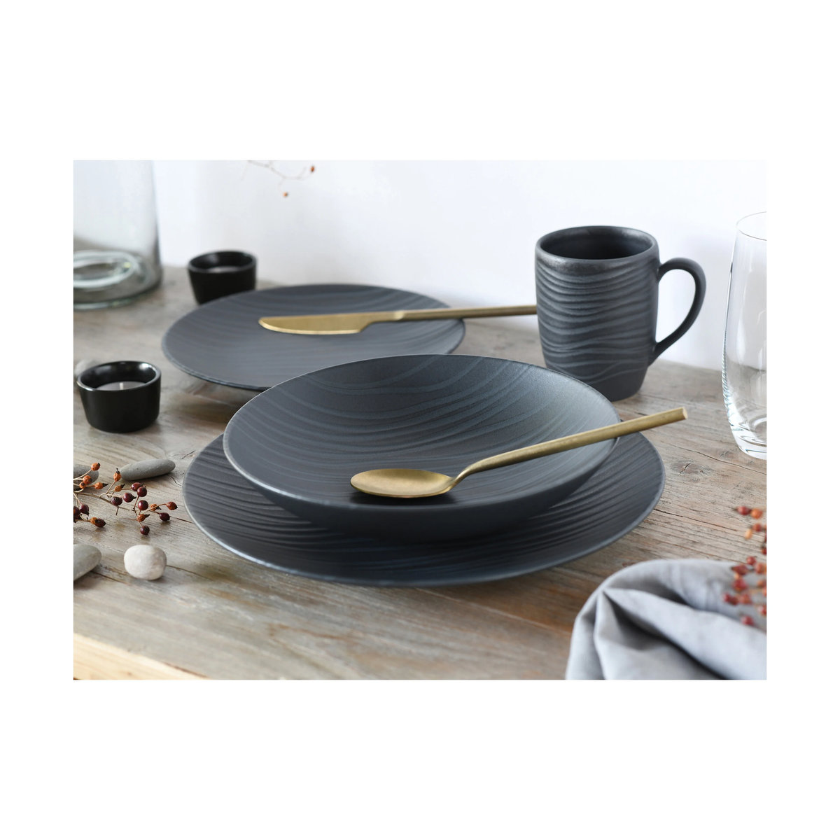 CreaTable Kombiservice Waves Black 12-teilig aus Keramik in Schwarz mit Wellen-Relief und modernem Design, Rund - Bild 4