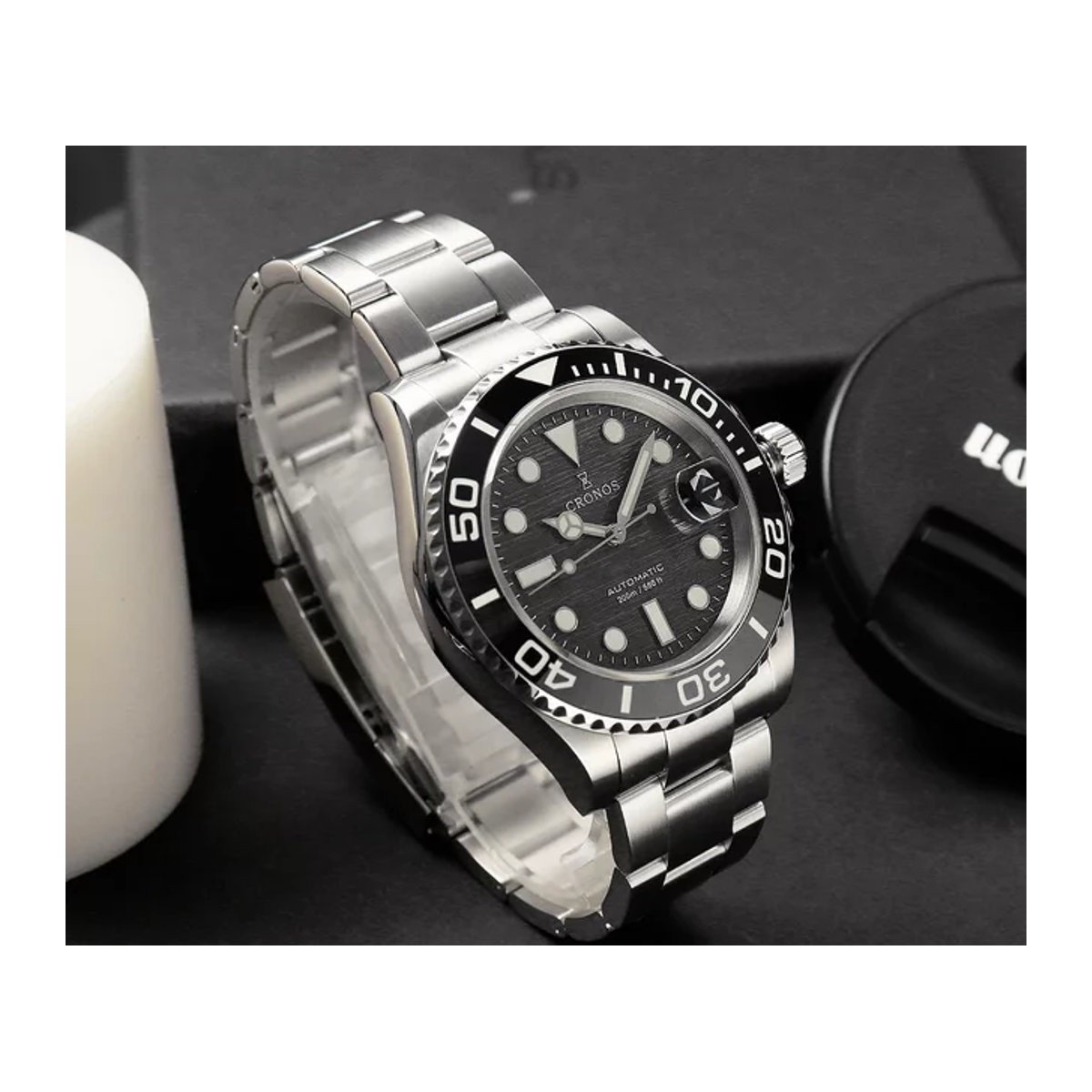 Cronos Sub Diver Herrenuhr aus Edelstahl in Schwarz mit Keramiklünette und 200 Meter Wasserdichtigkeit - Bild 1