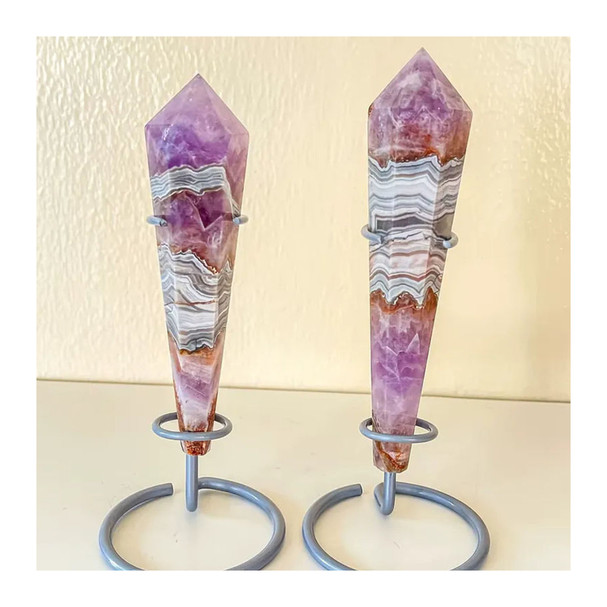 CrystalHola Amethyst-Spitzenachat-Stab in Lila mit Crazy Lace als abstrakte Dekoration, B/T/H: 12,5 x 12,5 x 12,5 cm - Bild 6