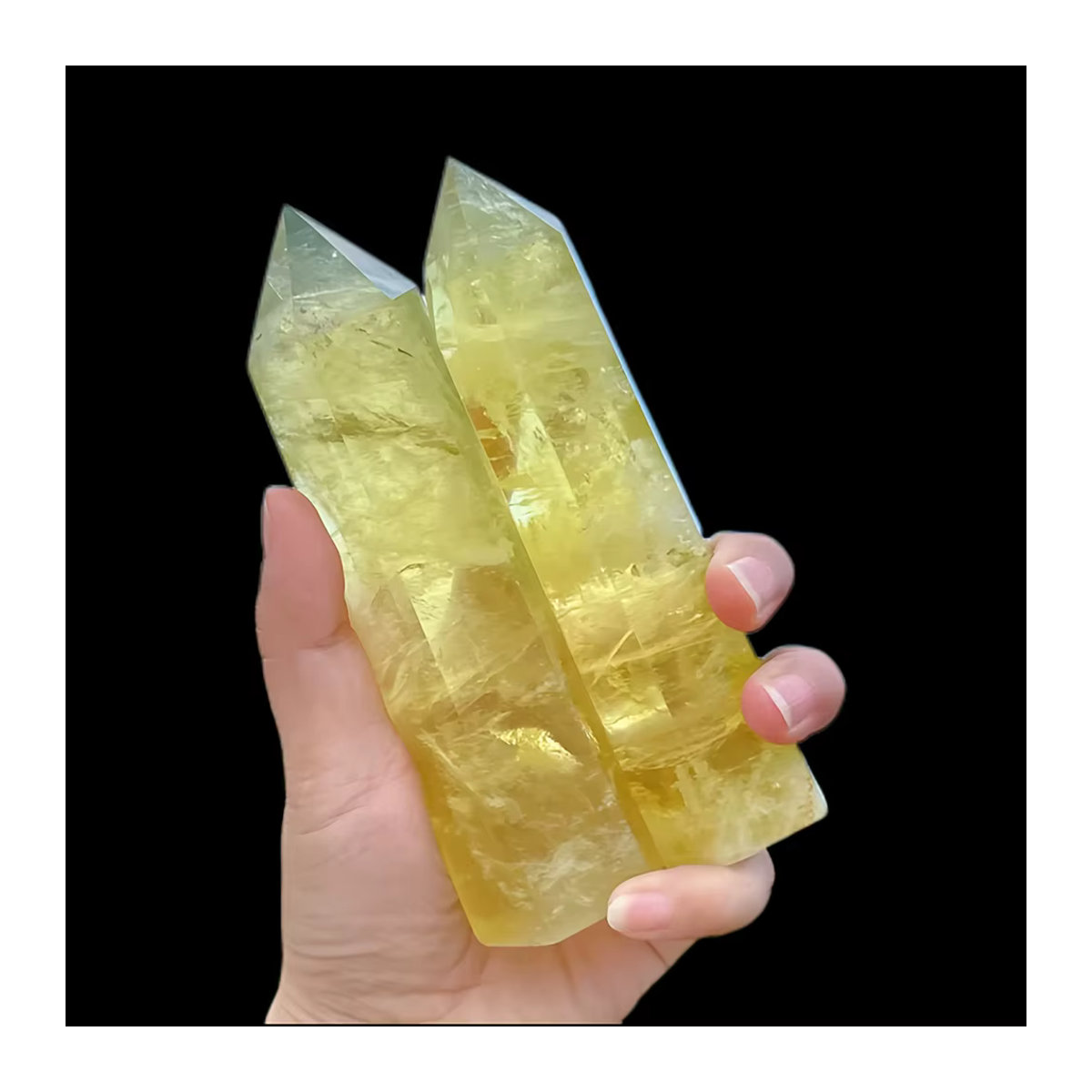 CRYSTALHOLA Citrin-Turm in Gelb – Geometrischer Kristallstein für deine Dekoration - Bild 4