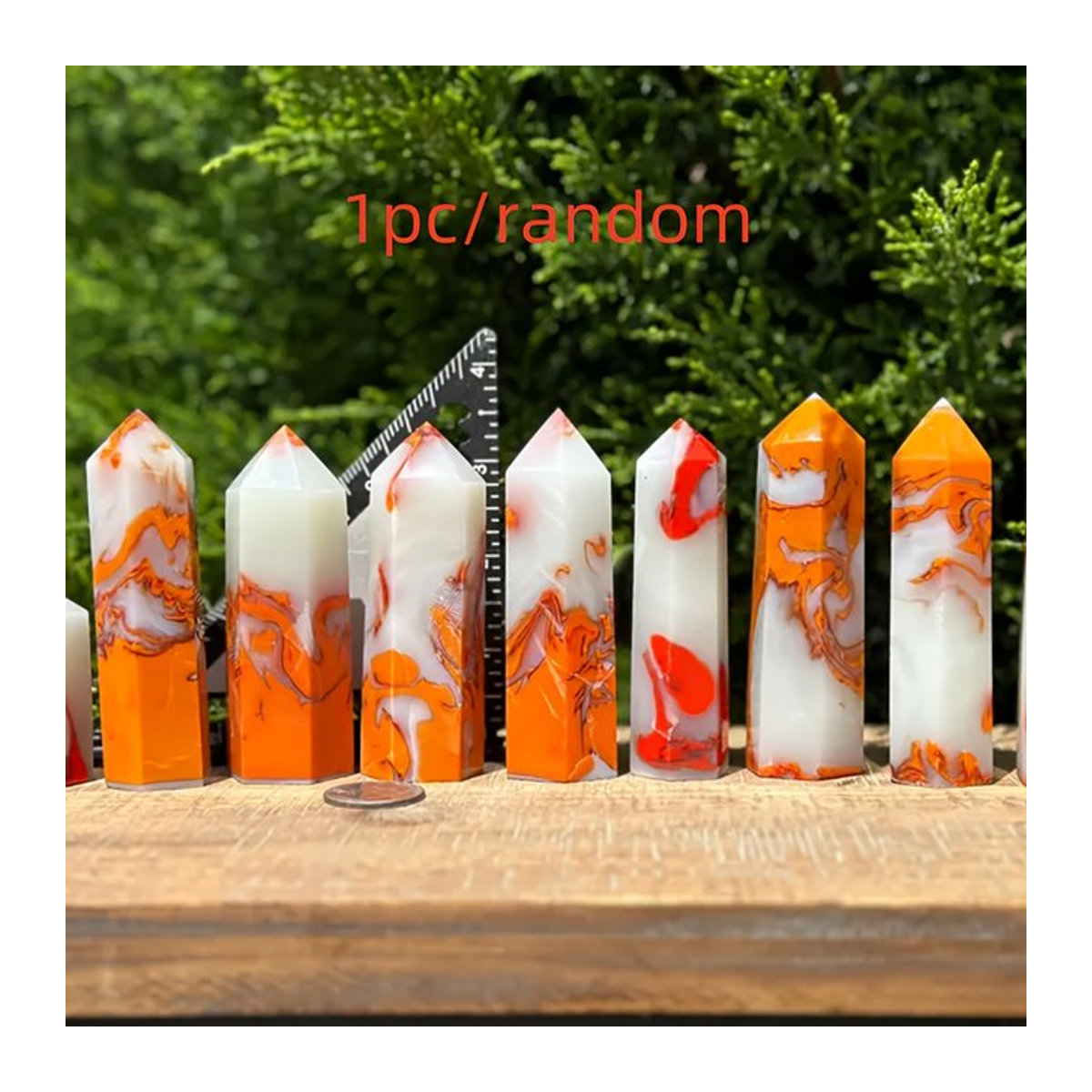 CRYSTALHOLA Hühnerblut-Achat Kristallturm in Weiß und Orange als dekorative Stein-Skulptur - Bild 1