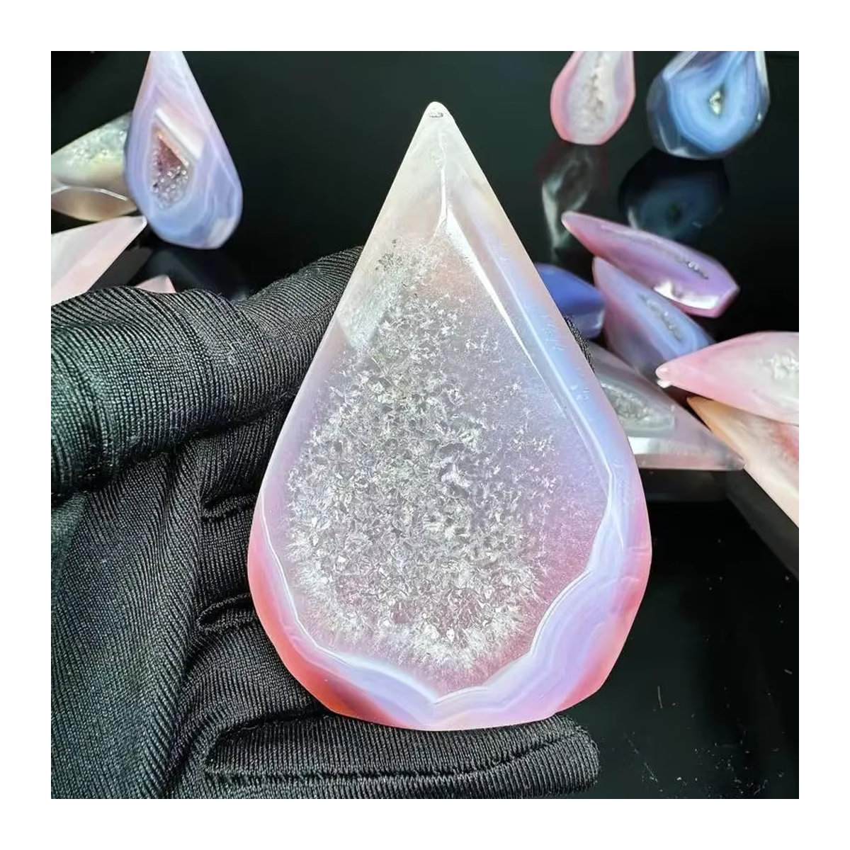 CrystalHola Rosa Achat Wassertropfen-Ornament aus Naturstein in abstrakter Form - Bild 4