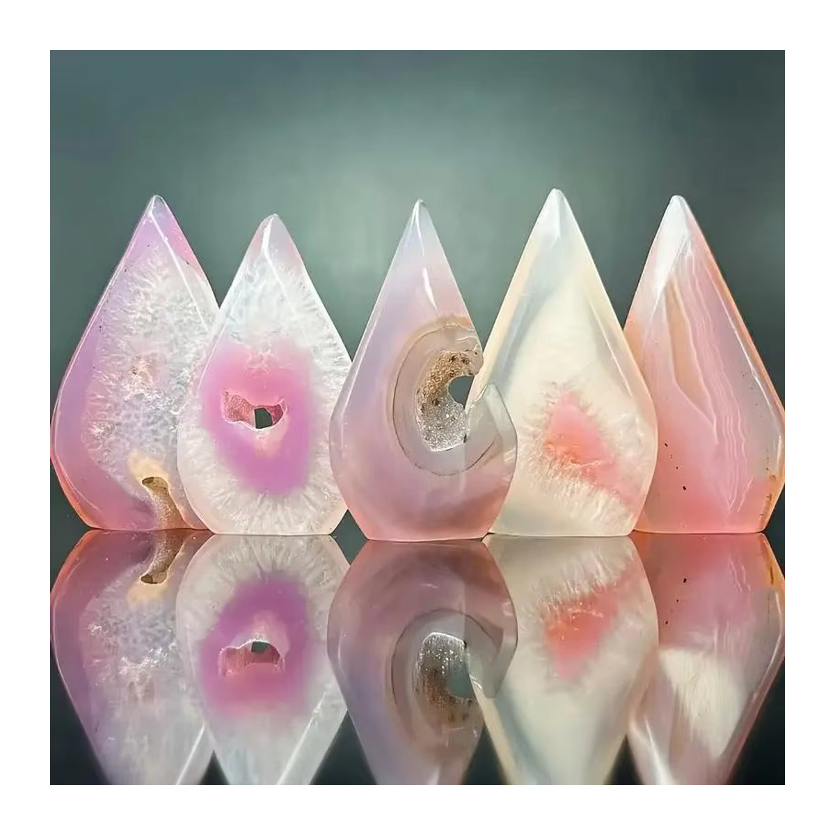 CrystalHola Rosa Achat Wassertropfen-Ornament aus Naturstein in abstrakter Form - Bild 5