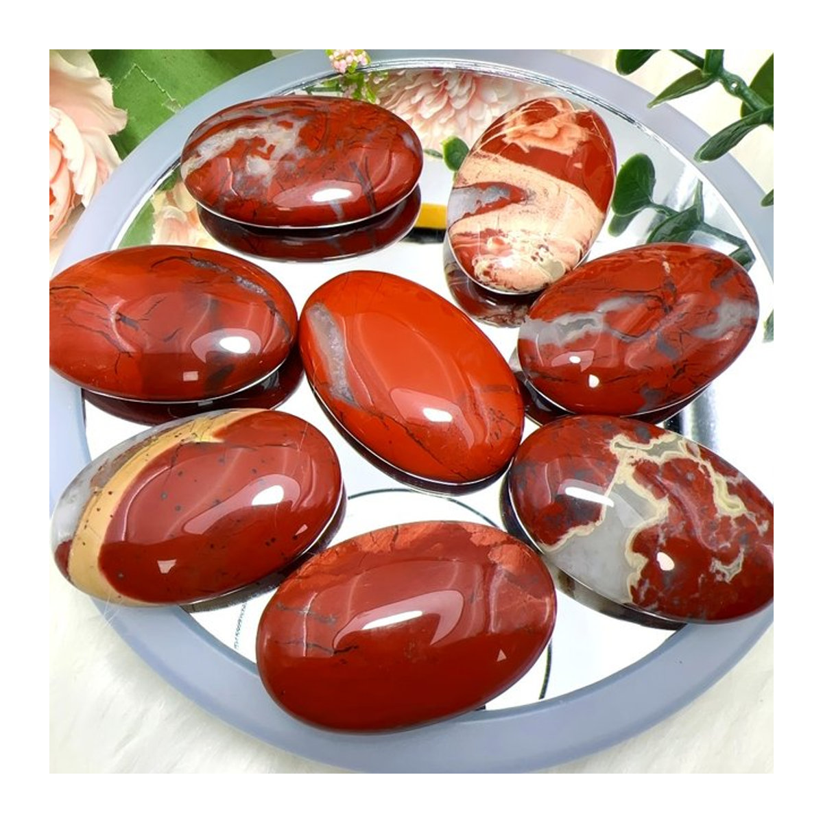 CrystalHola Roter Jaspis Handstein in Rot-Weiß Marmoriert, Ovaler Heilkristall - Bild 1