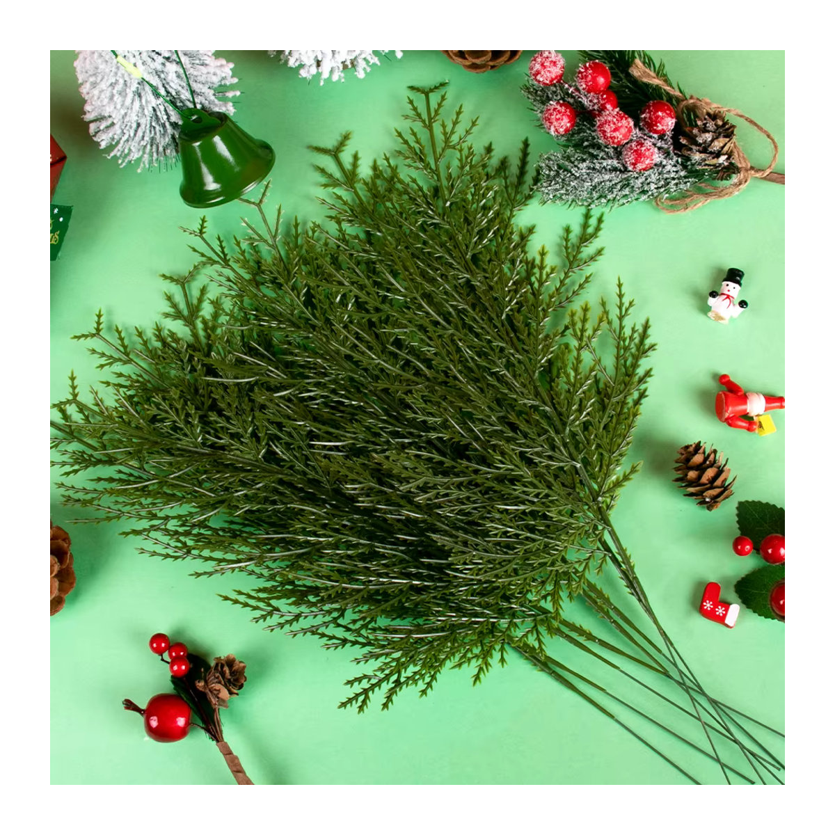 Cyuan Künstliche Kiefernzweige in Grün für Weihnachtsdekoration und DIY-Kränze, 12 Stück - Bild 4