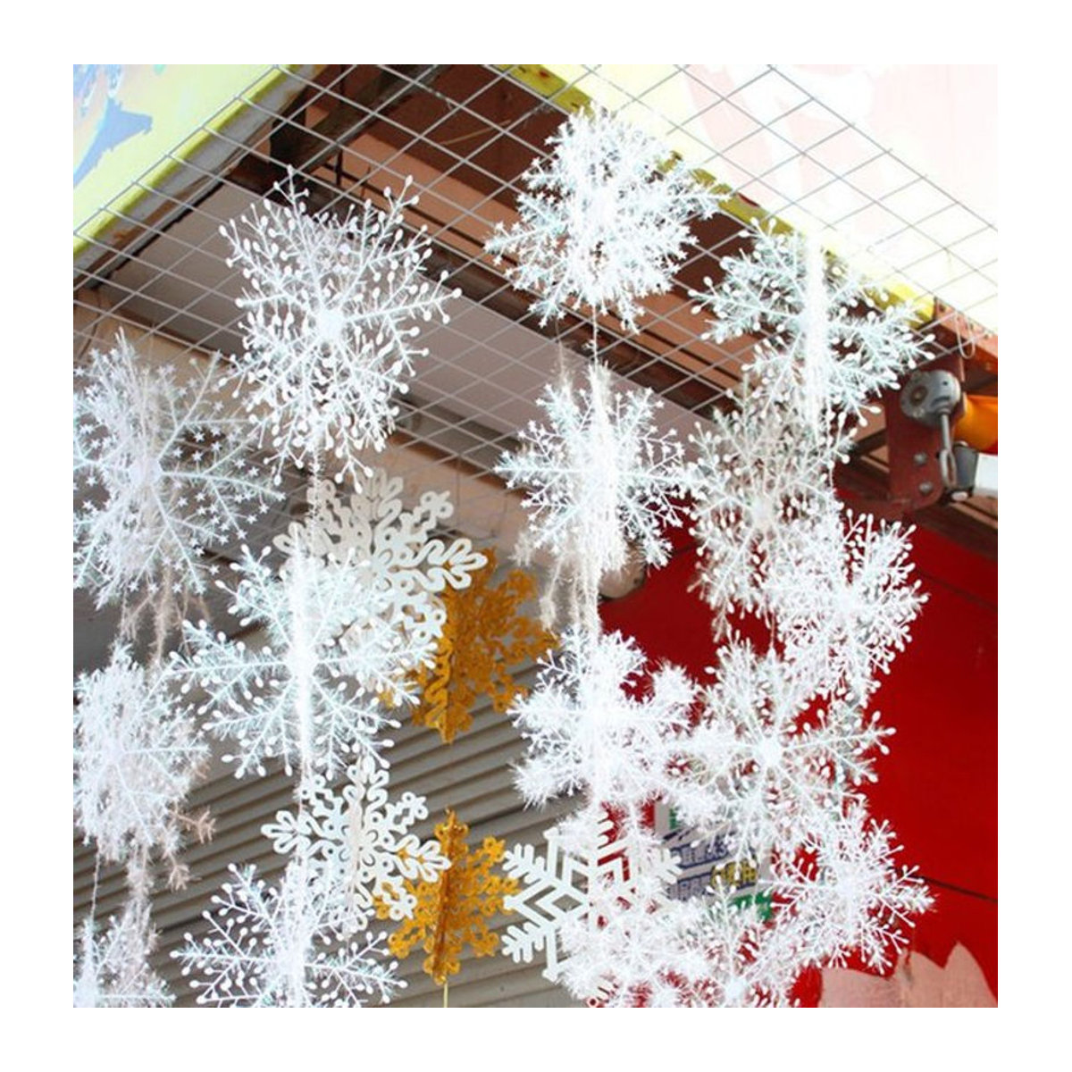 Cyuan Weihnachtsdekoration Künstliche Schneeflocken in Weiß zum Aufhängen für deinen Weihnachtsbaum - Bild 1