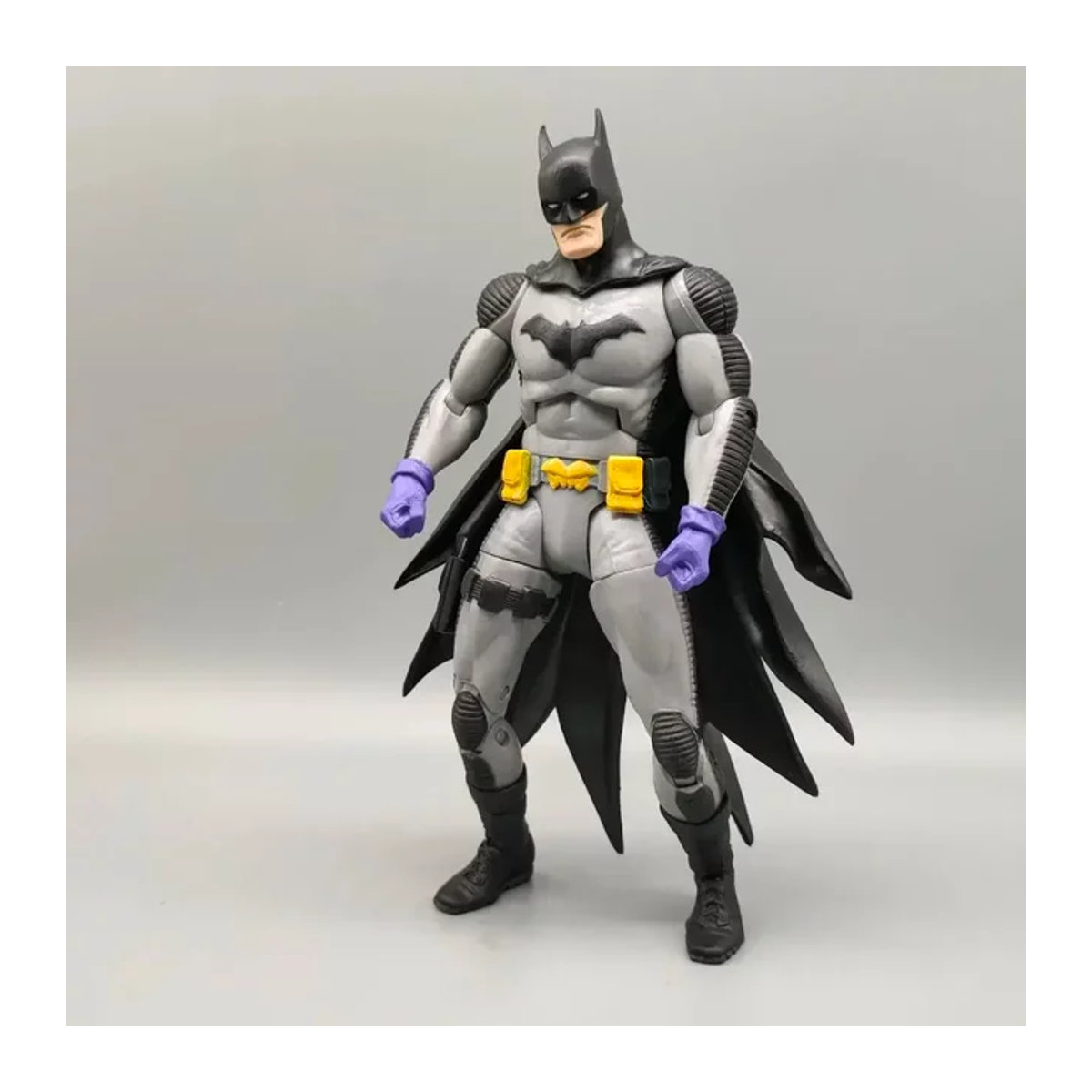 DCC Collectibles Bat-Hero Zero Year Actionfigur, grau, Höhe: 15,24 cm - Bild 1