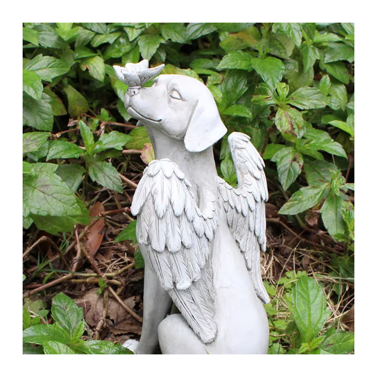 Deko-Skulptur Hund mit Engel und Schmetterling aus Kunstharz in Grau für Garten und Außenbereich - Bild 4
