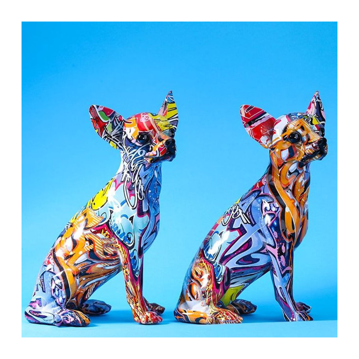 Dekorative Chihuahua Hund Statue aus Kunstharz in Mehrfarbig für Wohnzimmer und Büro - Bild 1