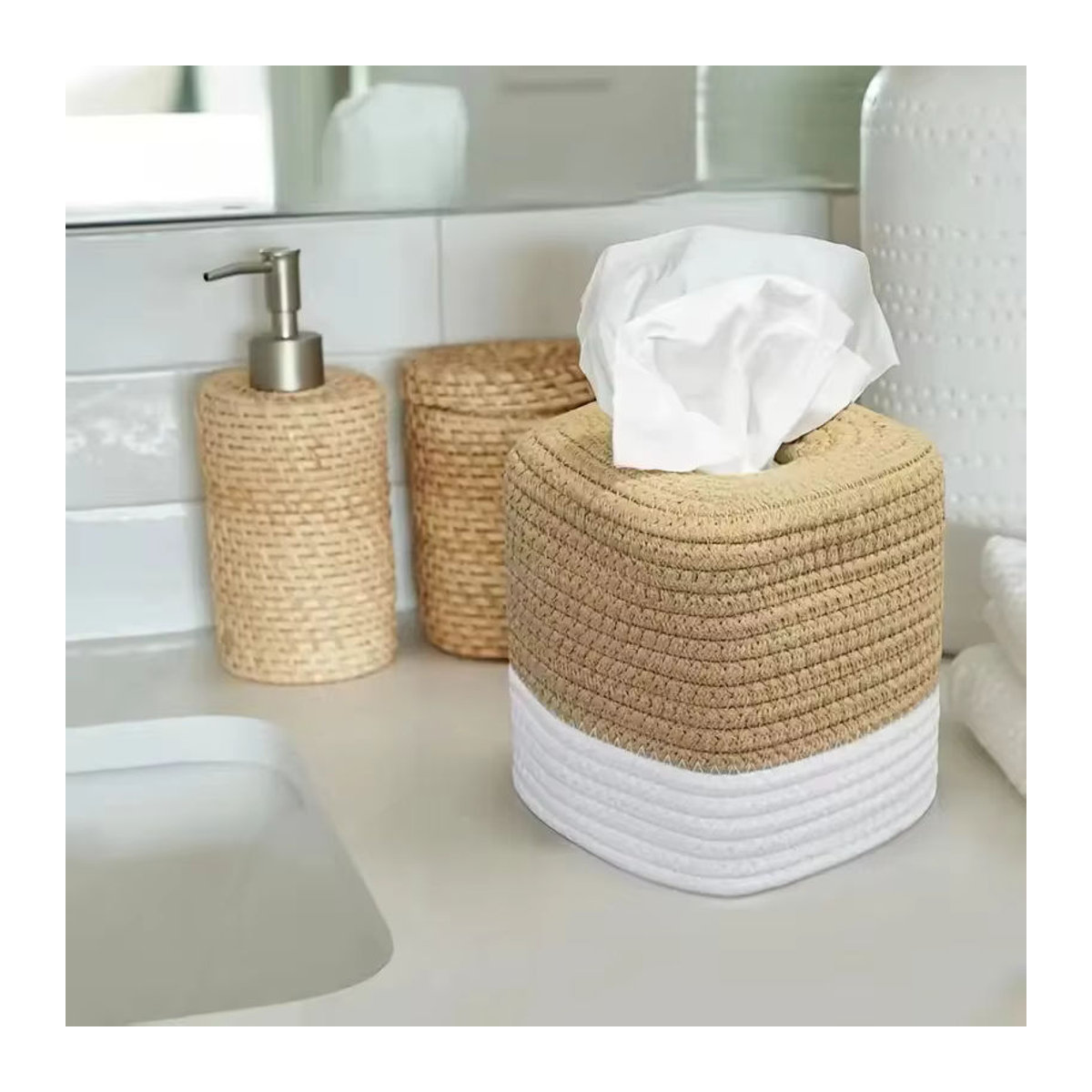 Dekorative Handgewebte Tissue Box aus Baumwollfaden in Weiß im Skandinavischen Design - Bild 4