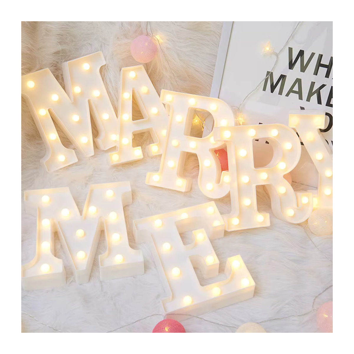 Dekorative LED Buchstaben und Zahlen als leuchtende Nachttischlampe in Weiß aus Kunststoff für Baby Schlafzimmer und Party Dekoration - Bild 2