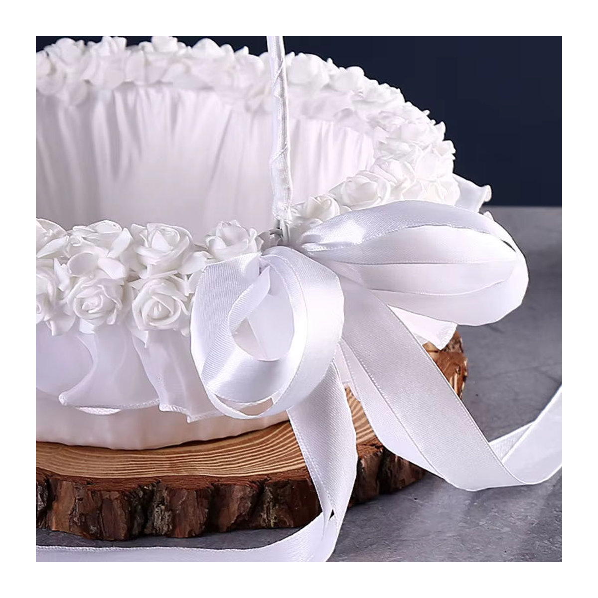 Dekorativer Blumenkorb für Hochzeiten in Weiß mit floralem Design für Kinder zum Streuen von Blumen - Bild 5