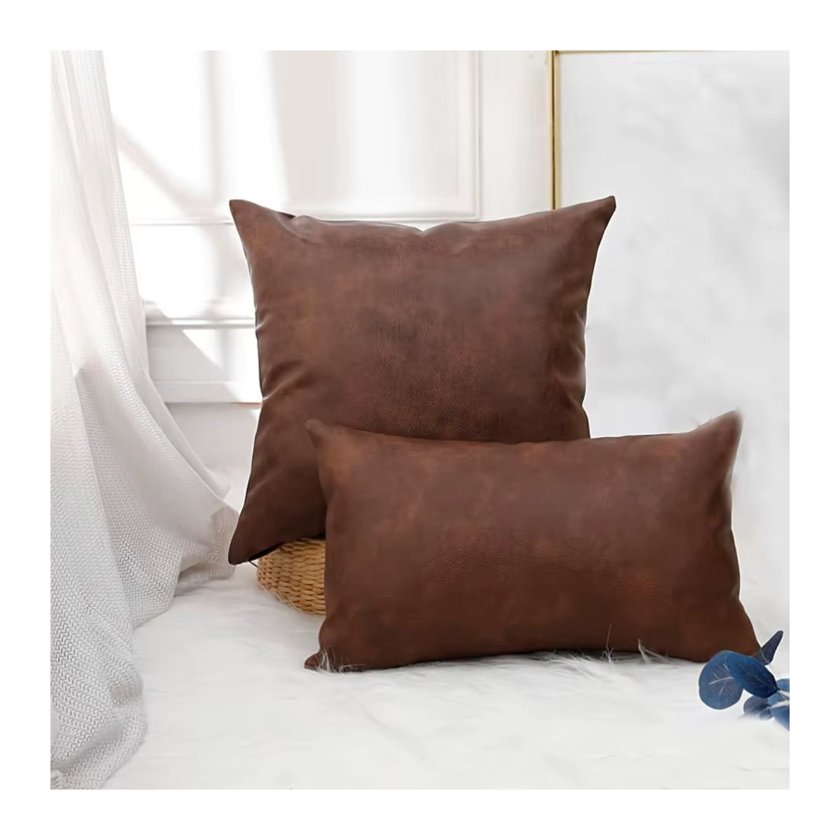 Dekorativer Kunstleder-Kissenbezug in Braun für Sofa und Bett im Boho- und Bauernhaus-Stil - Bild 3