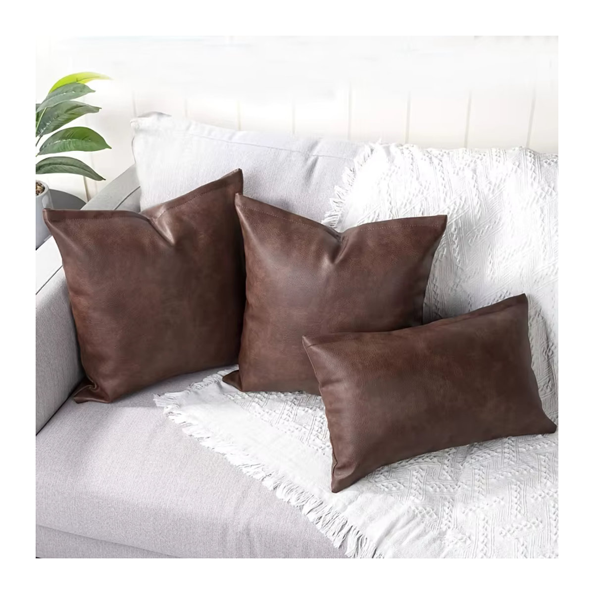 Dekorativer Kunstleder-Kissenbezug in Braun für Sofa und Bett im Boho- und Bauernhaus-Stil - Bild 4