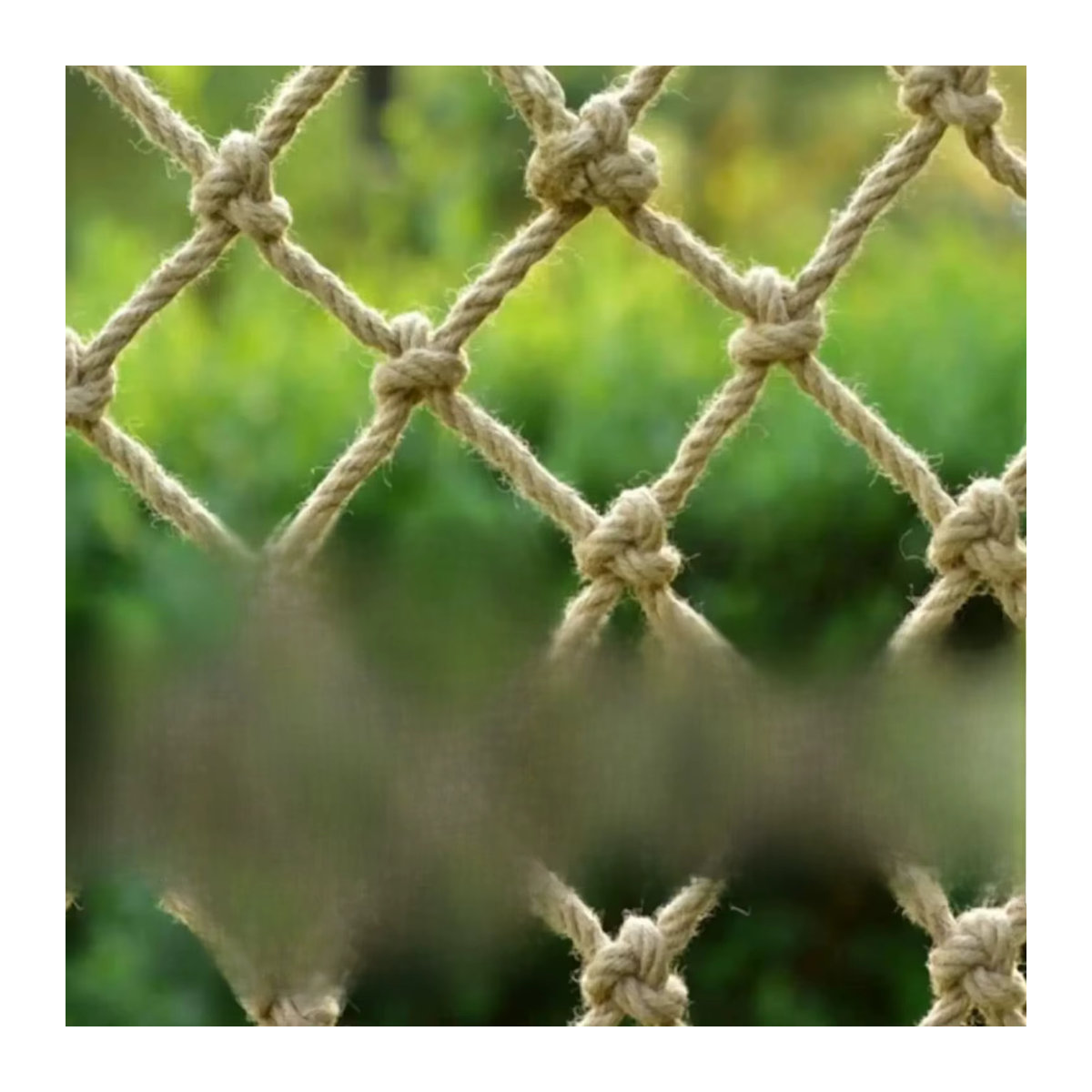 Dekoratives Jute-Netz aus Hanf in Grün und Beige als Pflanzenstütznetz oder Kindersicherheitsnetz für Balkon und Treppe - Bild 6