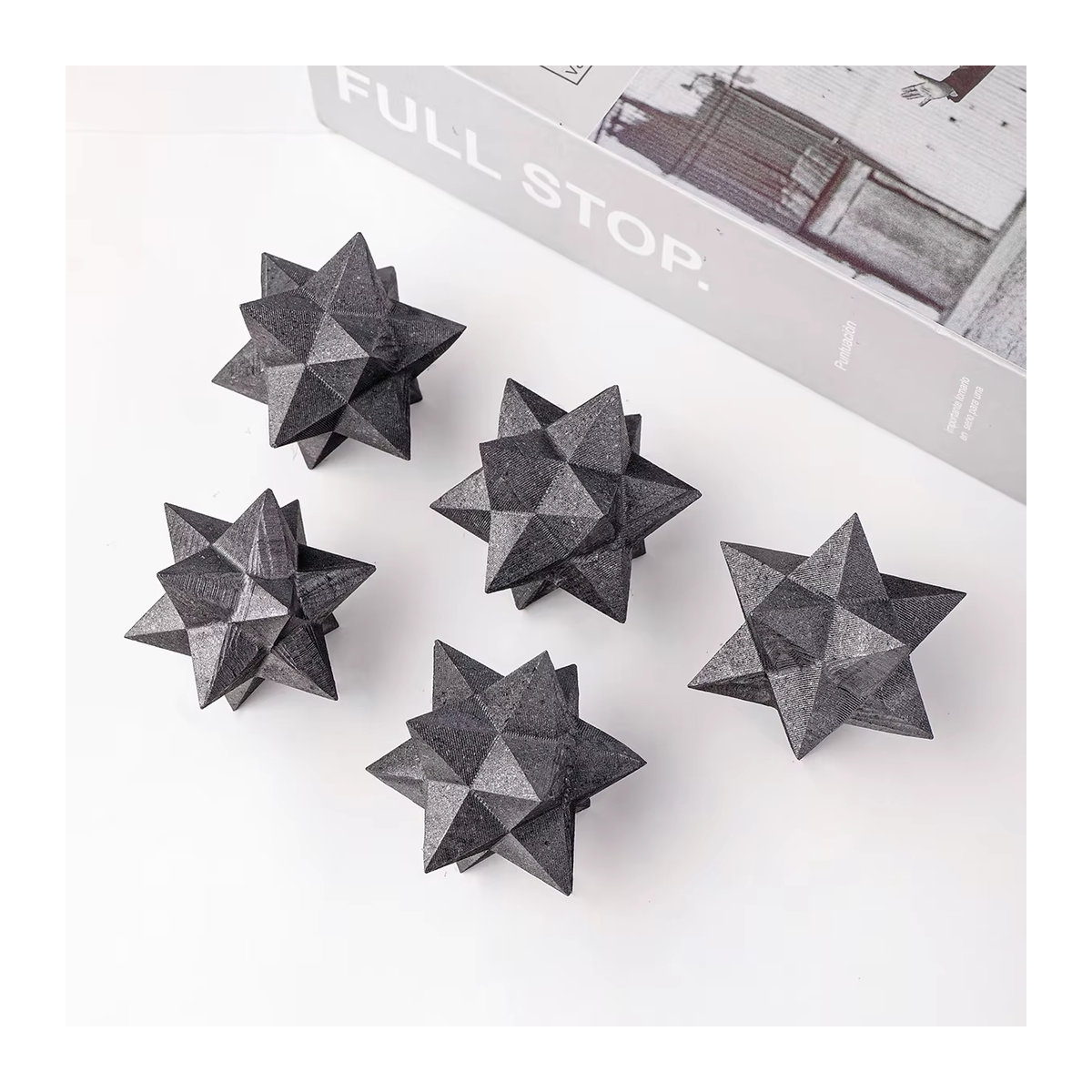 Dekoratives Shungit Merkabah Ornament aus Naturkristall in Schwarz als geometrischer Stern für Yoga und Meditation - Bild 5