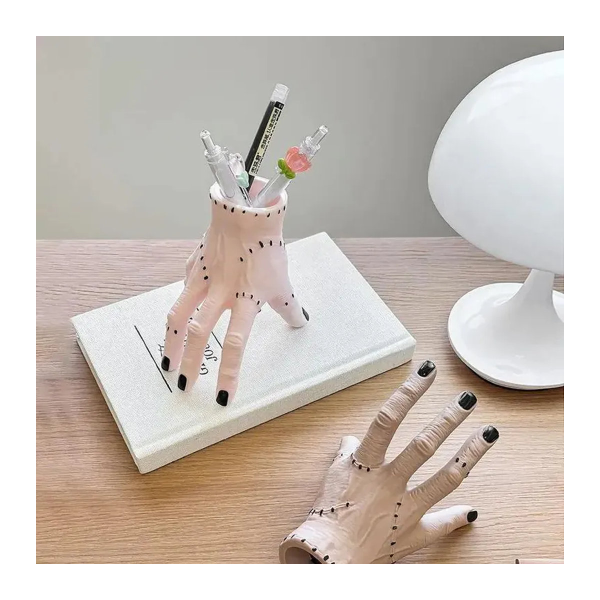 DHDH Gruseliges Halloween Hand-Ornament aus Kunstharz in Beige als Pflanztopf oder Stifthalter - Bild 2