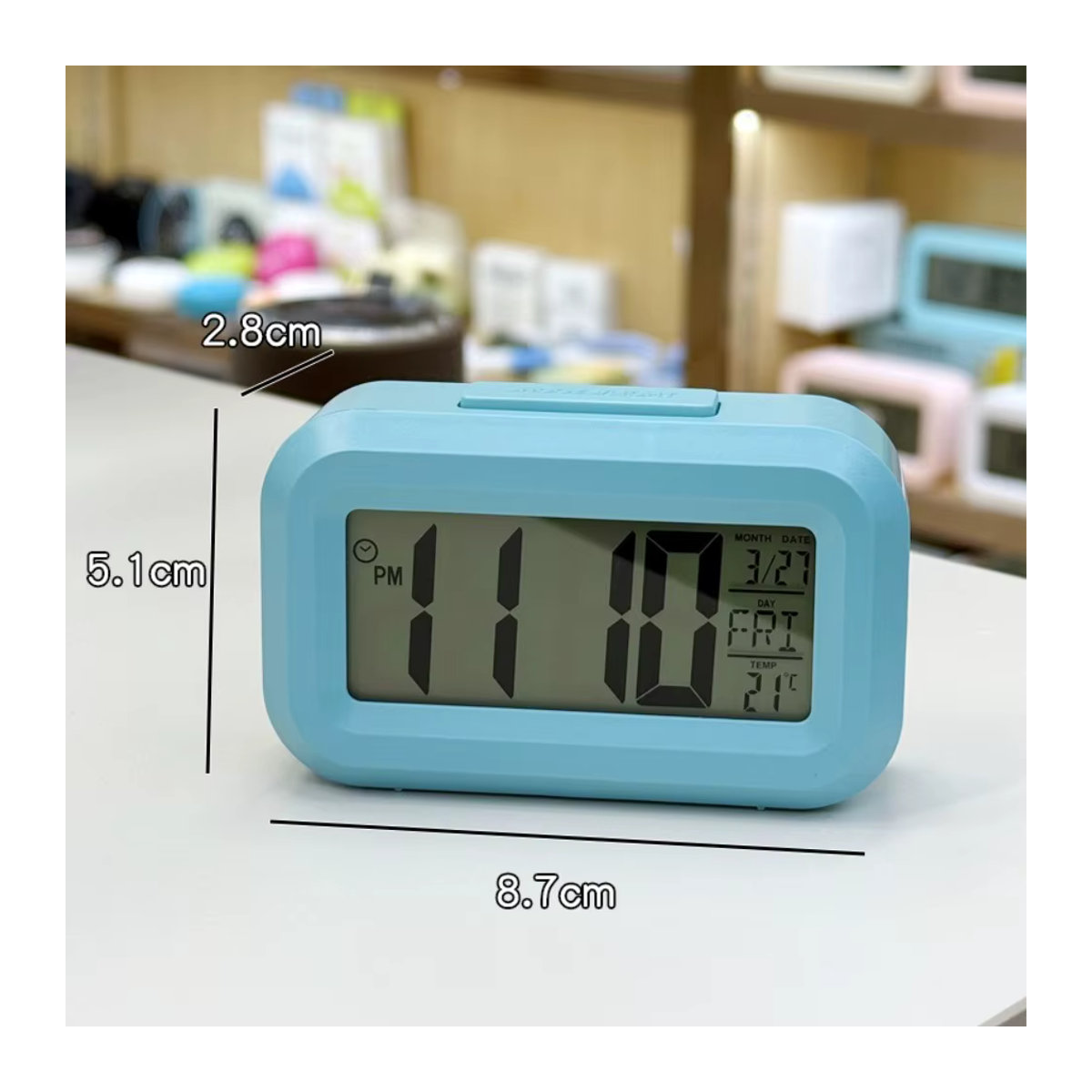 Digitaler Wecker mit LCD-Display und LED-Beleuchtung, intelligenter Lichtkalender mit Temperaturanzeige und Datumsanzeige, mehrfarbig, batteriebetrieben - Bild 4