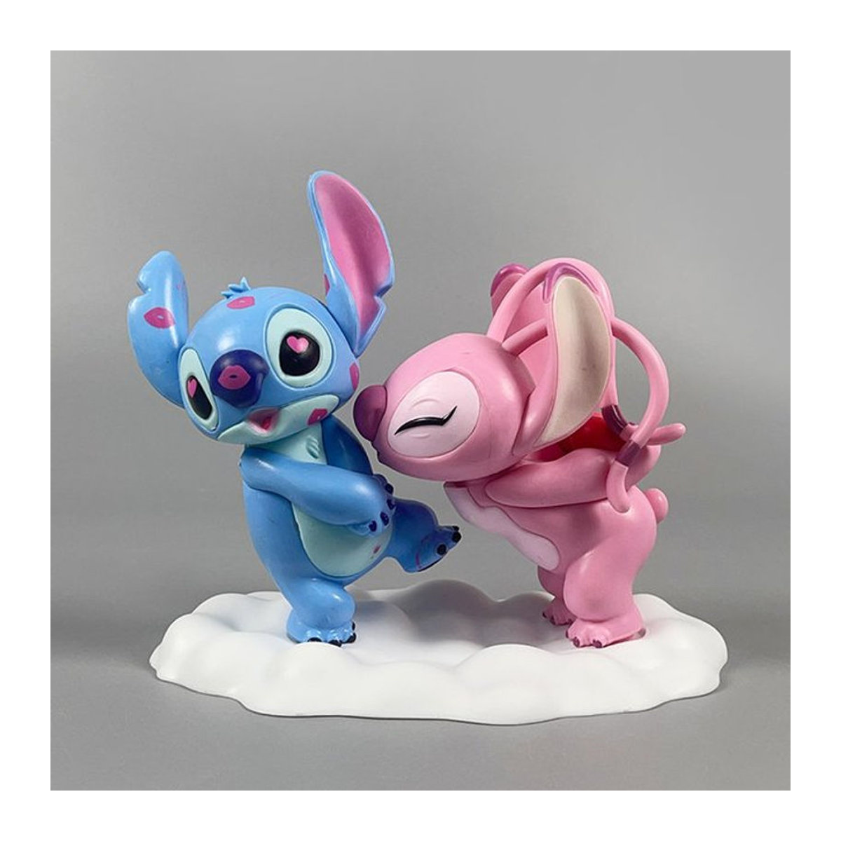 Disney Stitch und Angel Engel-Paar Figuren aus Kunststoff, mehrfarbige Anime-Puppen als Dekoration für Auto, Schreibtisch oder als Kindergeschenk - Bild 1