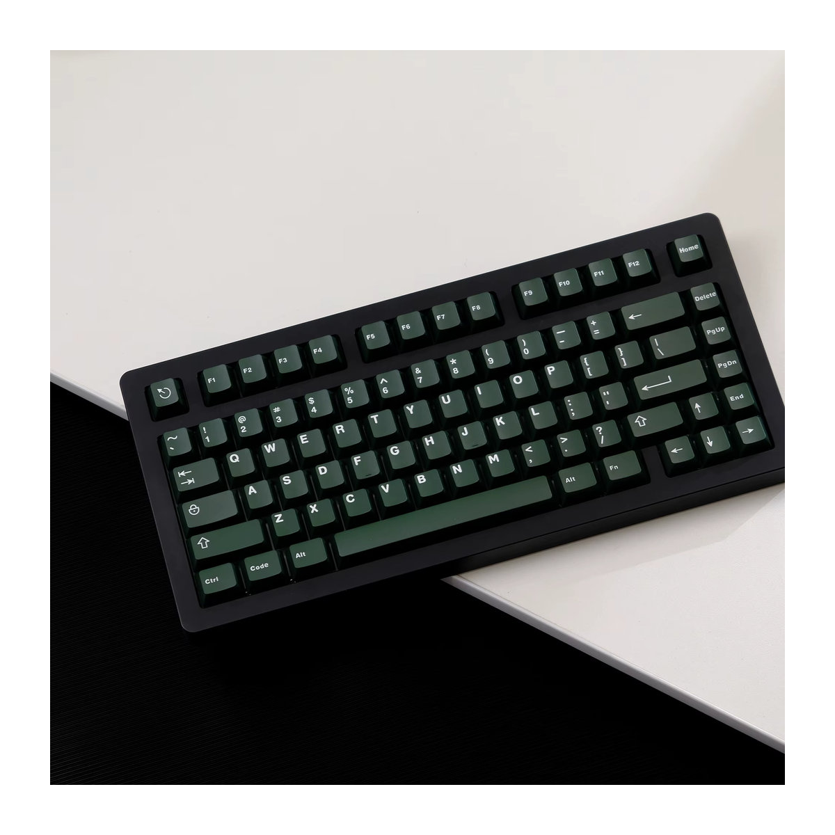 DIXSG Smaragd Tastenkappen Set aus ABS Kunststoff mit 121 Tasten in Grün und Beige im Cherry Profil für Gateron MX Switches - Bild 2