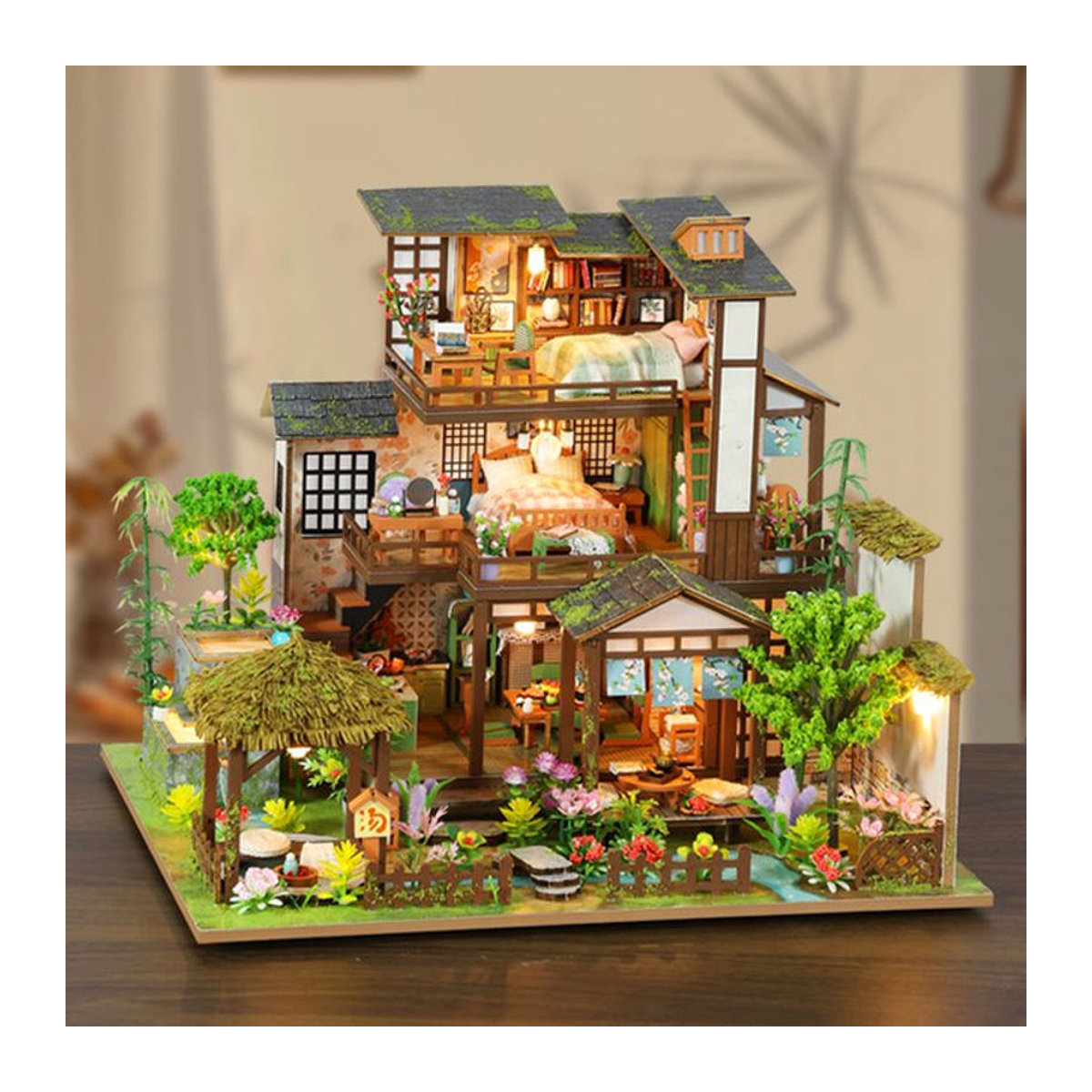 DIY Miniatur-Bausatz Frühlingshof aus Holz und Bambus als dekorative Buchstütze in Mehrfarbig - Bild 1