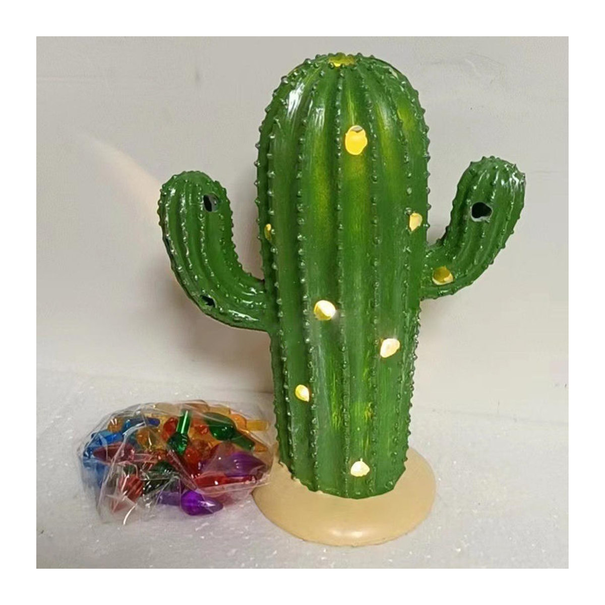 DIYelecs Weihnachtskaktus aus Kunstharz mit Lichtern in Grün, Vintage Tischdekoration für Weihnachten, Höhe: 17 cm, Breite: 7,5 cm, Tiefe: 7,5 cm - Bild 1