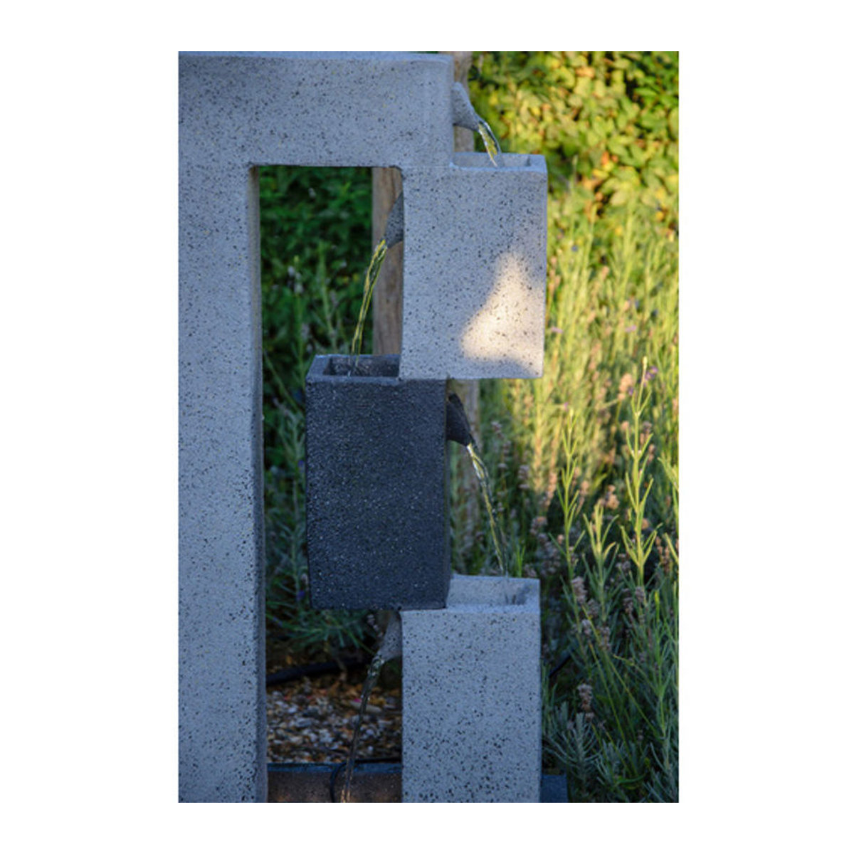Dobar Gartenbrunnen Kaskade aus Polyresin mit LED-Beleuchtung und Pumpe, grau, B/H/T: 21,5 x 90,5 x 40,5 cm - Bild 2