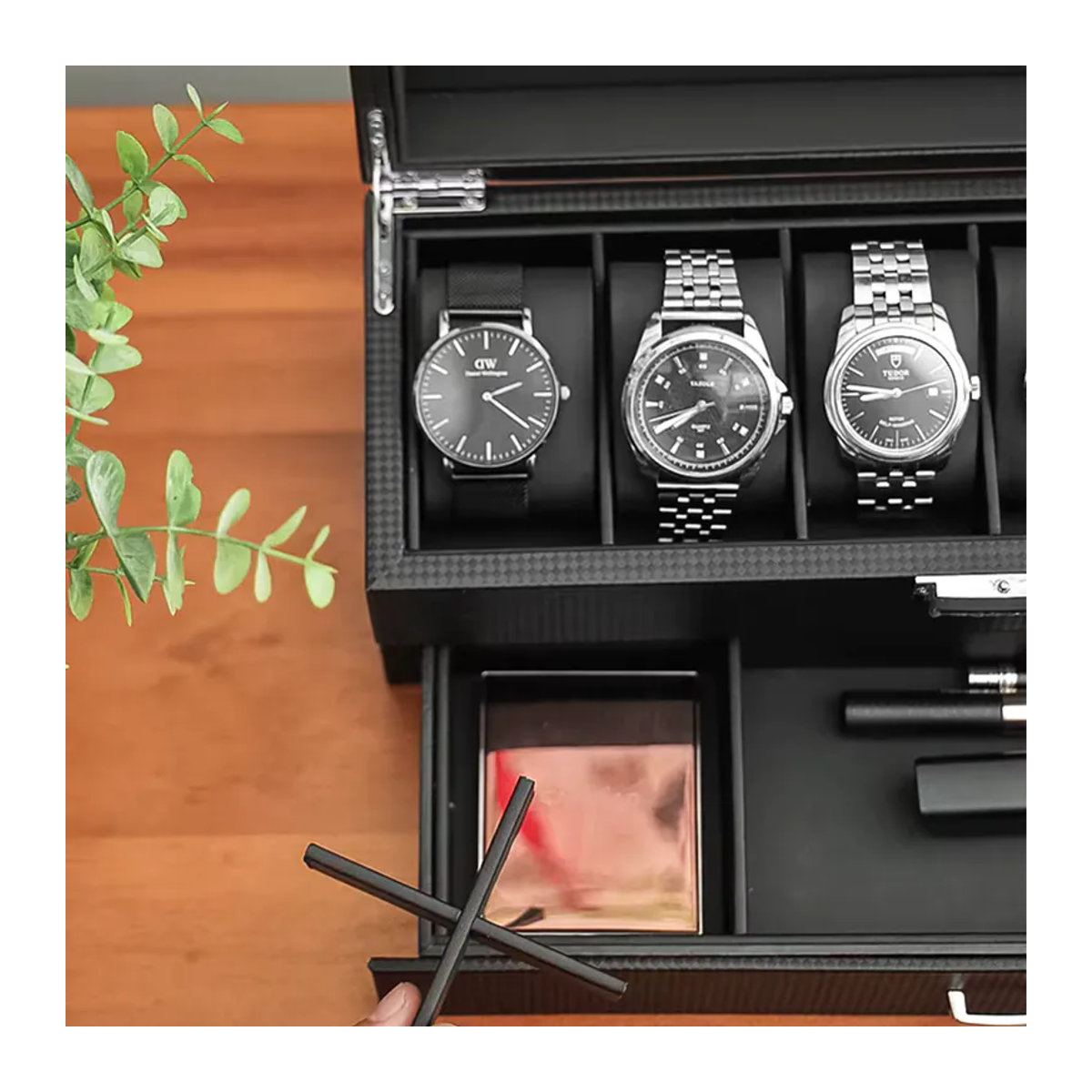 DOKW Schmuckbox aus Holz mit 2 Etagen und Schubladen, Uhrenbox und Vitrine mit transparentem Deckel für Halsketten und Ohrringe, Braun oder Schwarz - Bild 4