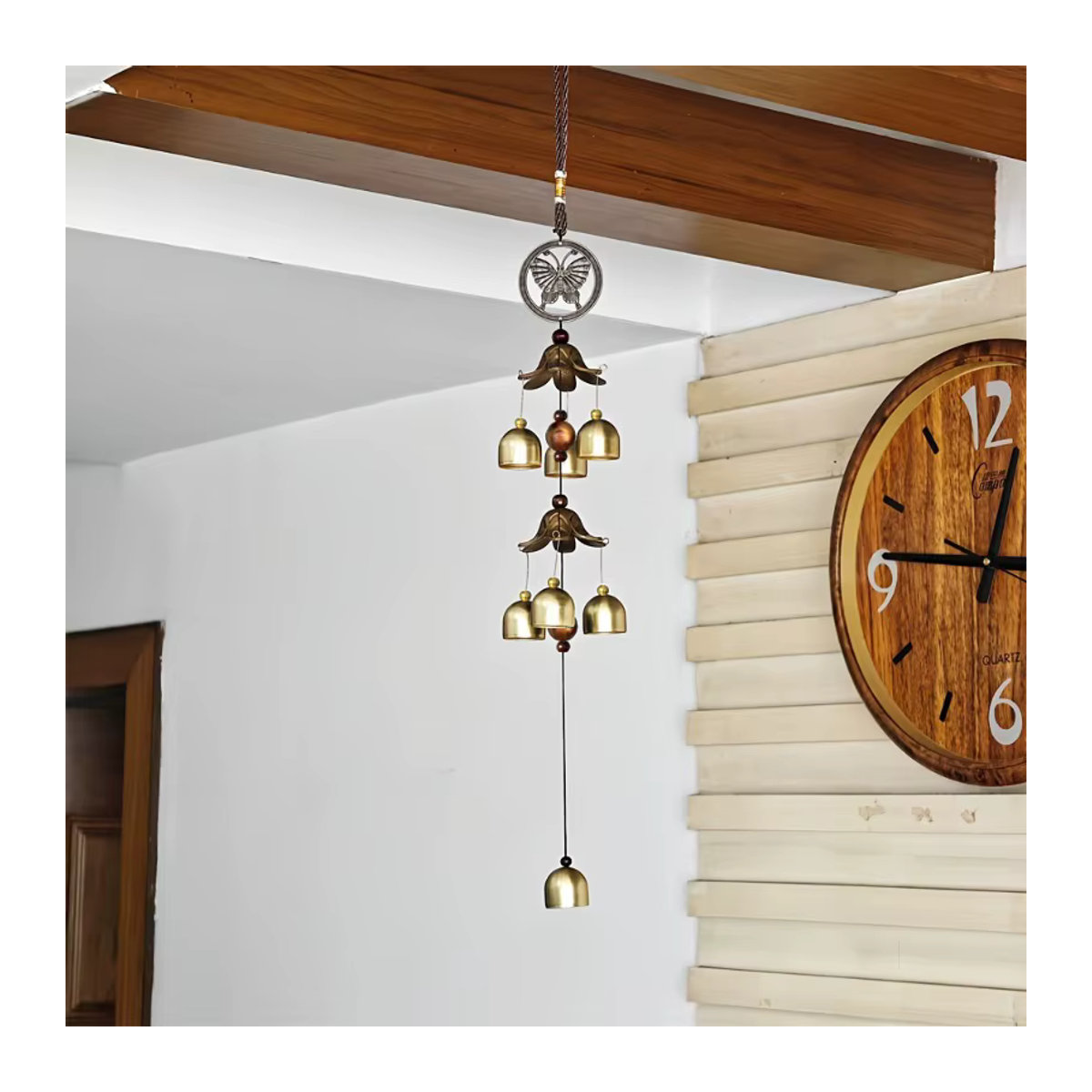 Doppelter Metallglocken-Anhänger im Bohemian-Stil mit Schmetterlingen in Messingfarbe als Windspiel zur Dekoration für dein Zuhause oder deine Terrasse - Bild 6