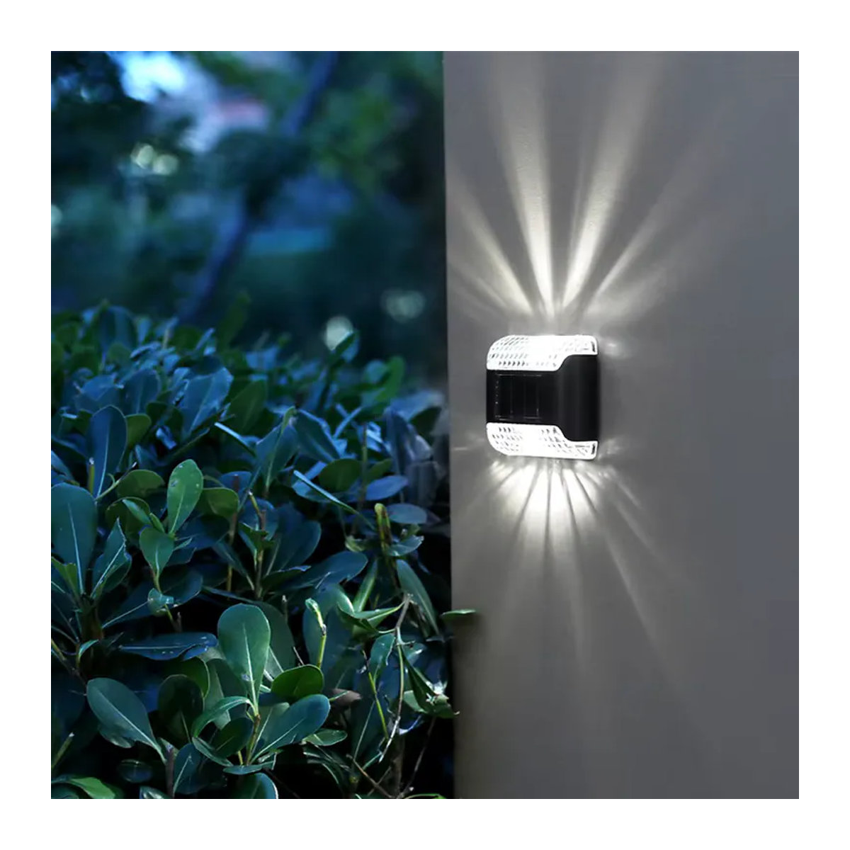DOUWENXI 4er-Pack LED Solar-Wandleuchte in Schwarz für Außenbereich, Garten und Terrasse im minimalistischen Design - Bild 5