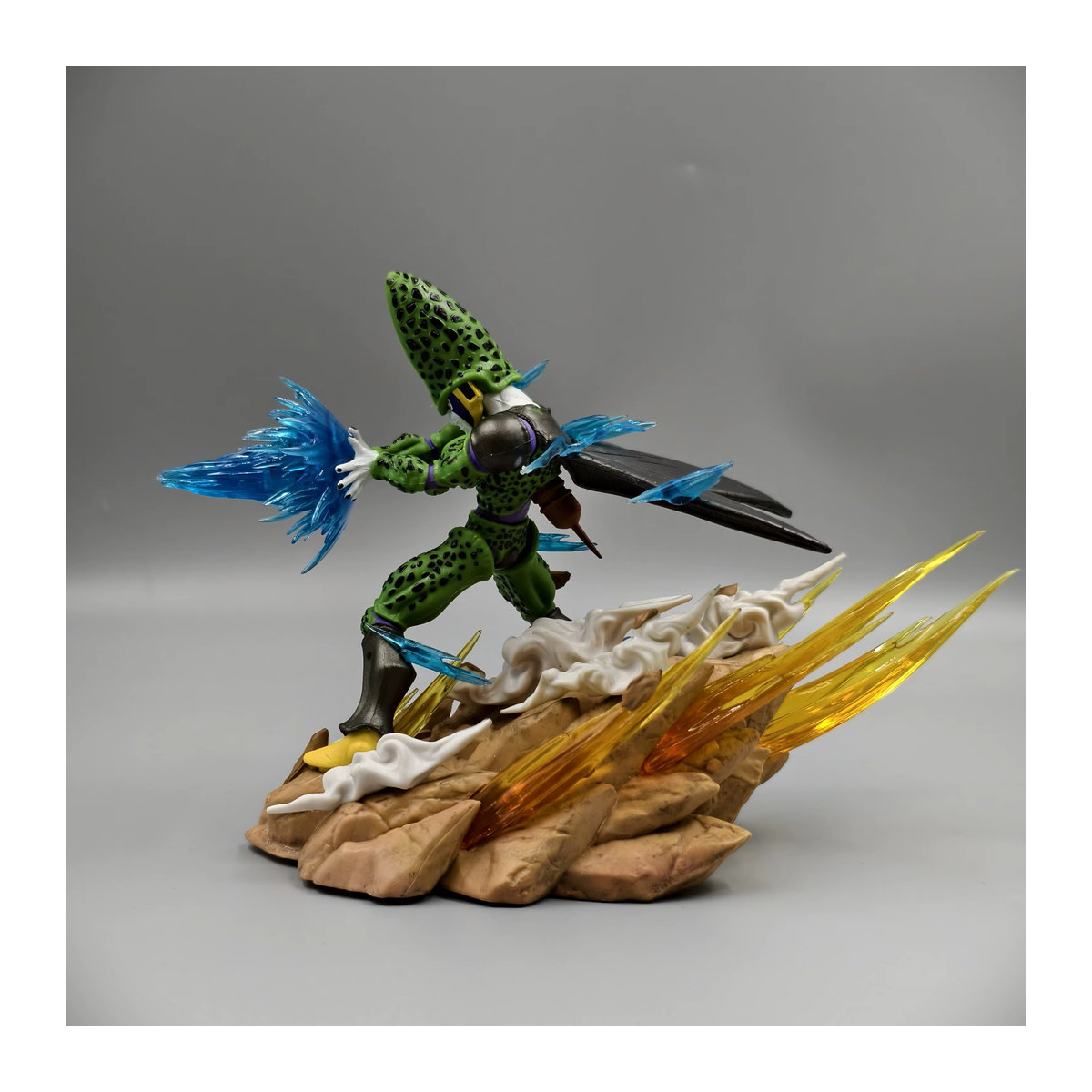 Dragon Ball Cell und Goku Actionfigur aus PVC, mehrfarbiges Sammlerstück als Desktop-Ornament, Höhe: 14 cm - Bild 2