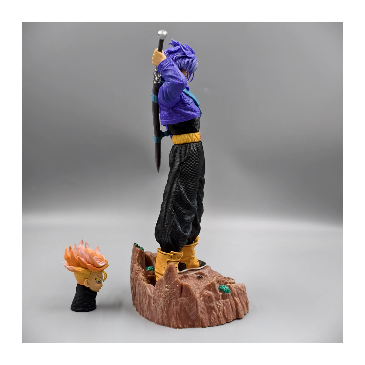 Dragon Ball Trunks Actionfigur aus PVC, mehrfarbiges Sammlerstück als Desktop-Ornament, Höhe: 22 cm - Bild 3