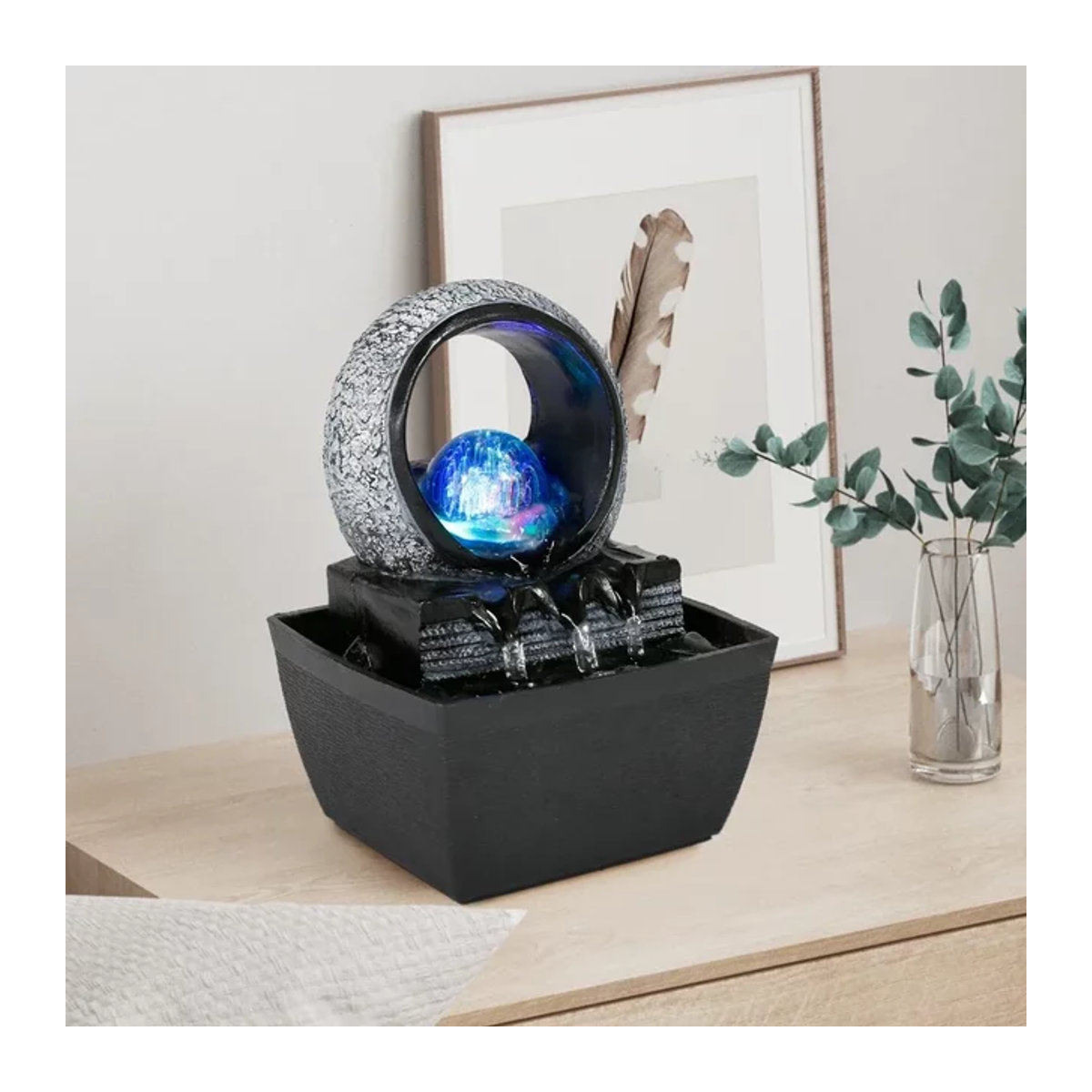 Dreamburgh Tischwasserbrunnen mit LED-Beleuchtung und Rolling Ball als Feng Shui Dekoration aus Kunstharz in Grau und Schwarz - Bild 1