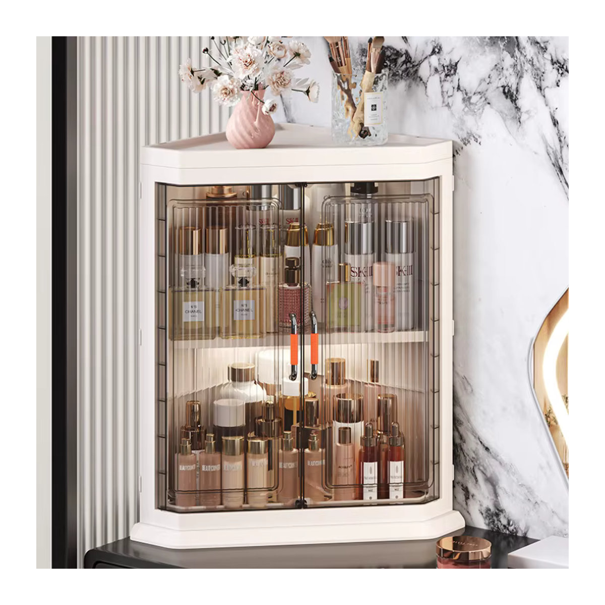 Dreieckiges Staubregal aus Kunststoff in Weiß als mehrschichtiger Lagerschrank für Wohnzimmer oder Schlafzimmer - Bild 4