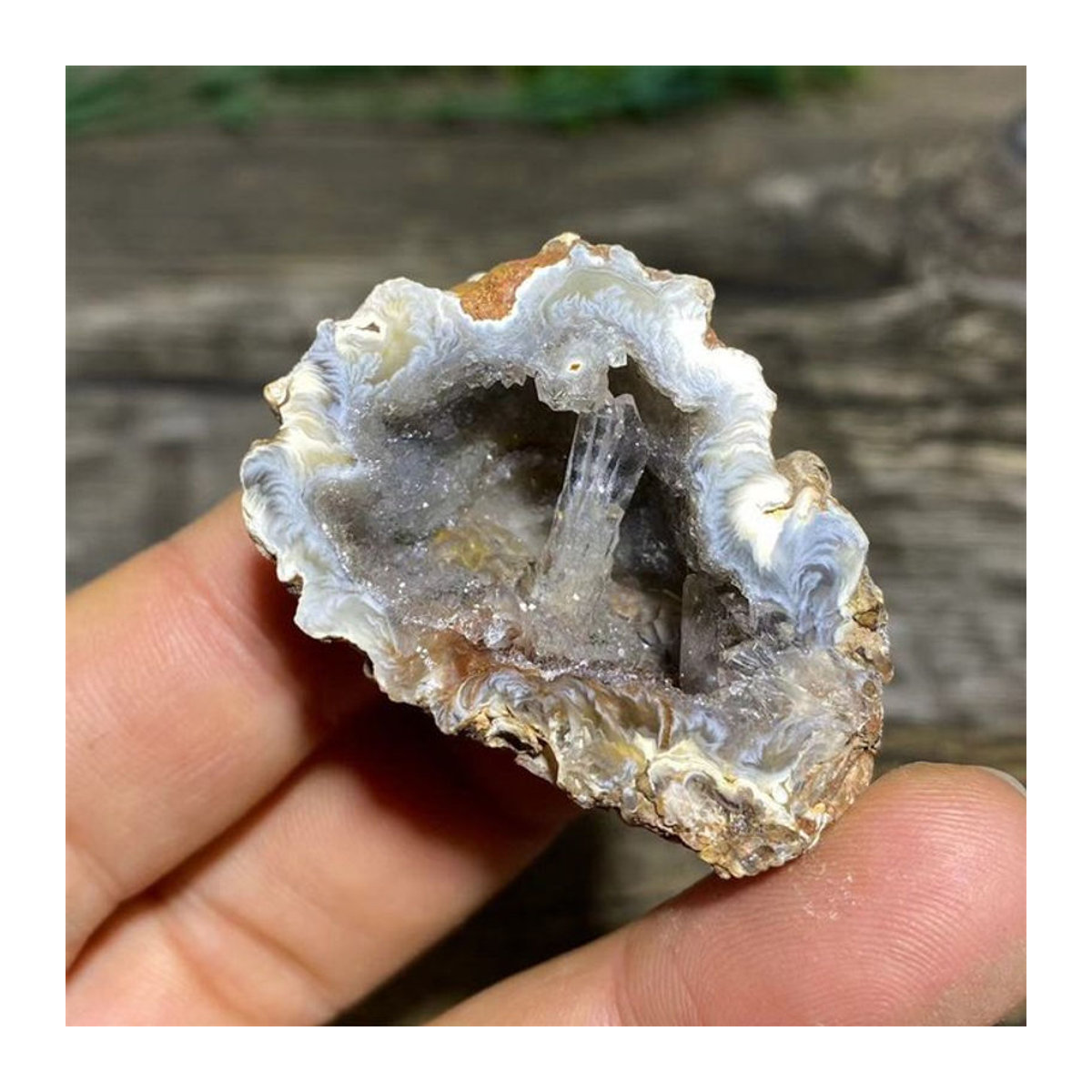DriB Natürlicher Geode-Druzy-Kristall-Achat in Mehrfarbig als Dekorationsobjekt und Mineral für Reiki und Heilung - Bild 1
