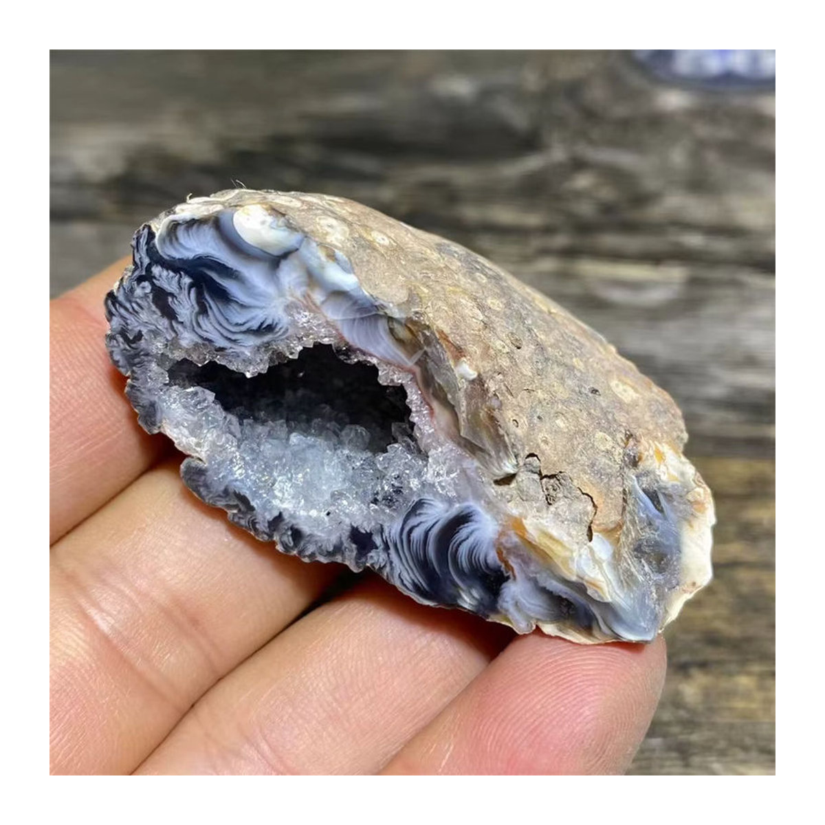 DriB Natürlicher Geode-Druzy-Kristall-Achat in Mehrfarbig als Dekorationsobjekt und Mineral für Reiki und Heilung - Bild 4