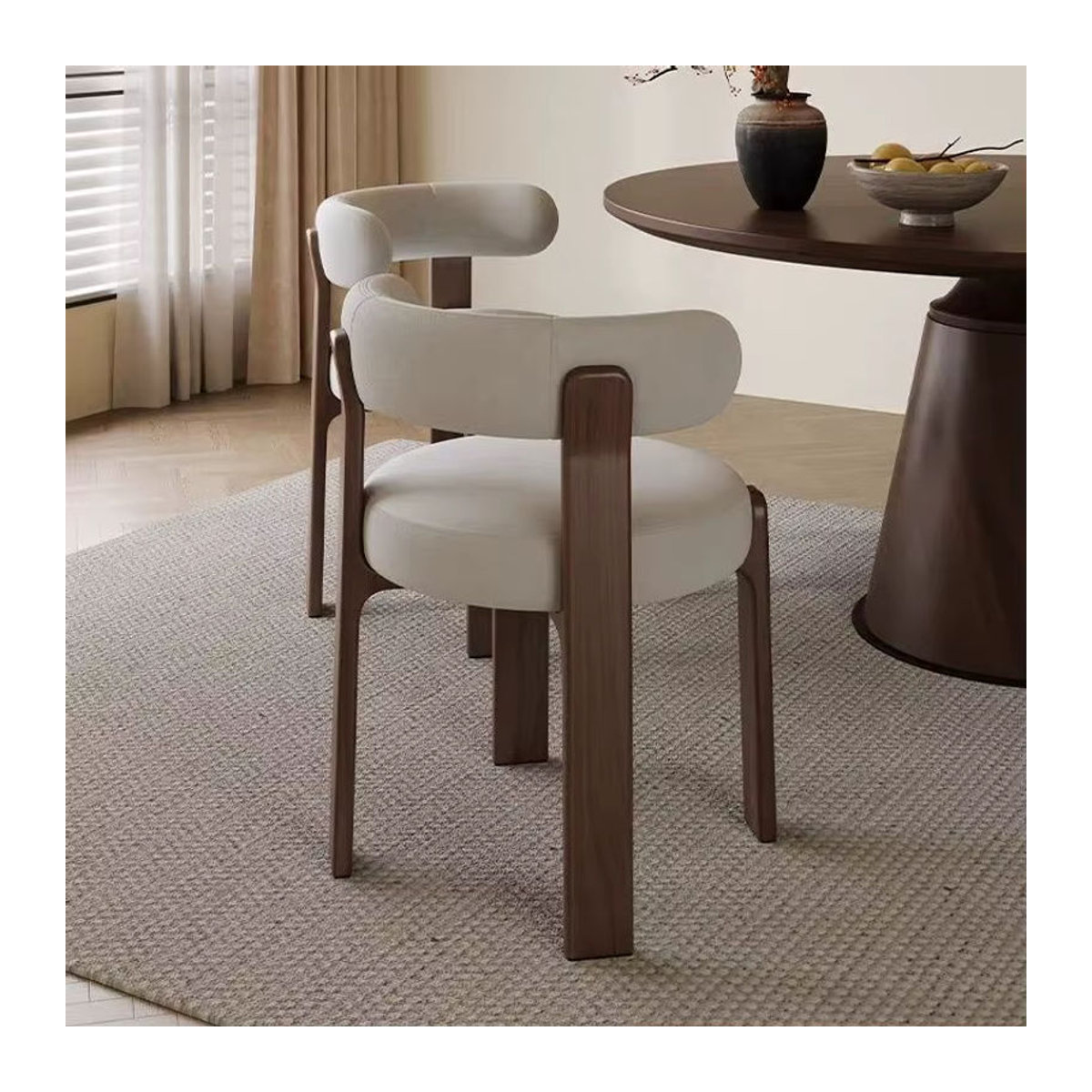 DUTRIEUX Esszimmerstuhl aus Massivholz mit Stoffbezug in Beige im Retro-Design - Bild 3