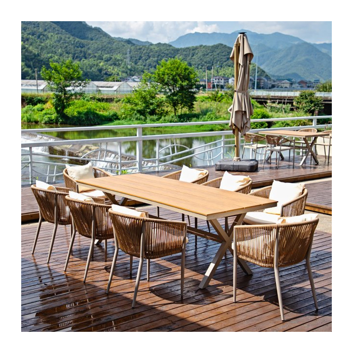 DUTRIEUX Gartenmöbel-Set aus Holz in Natur Braun für den Außenbereich - Bild 1
