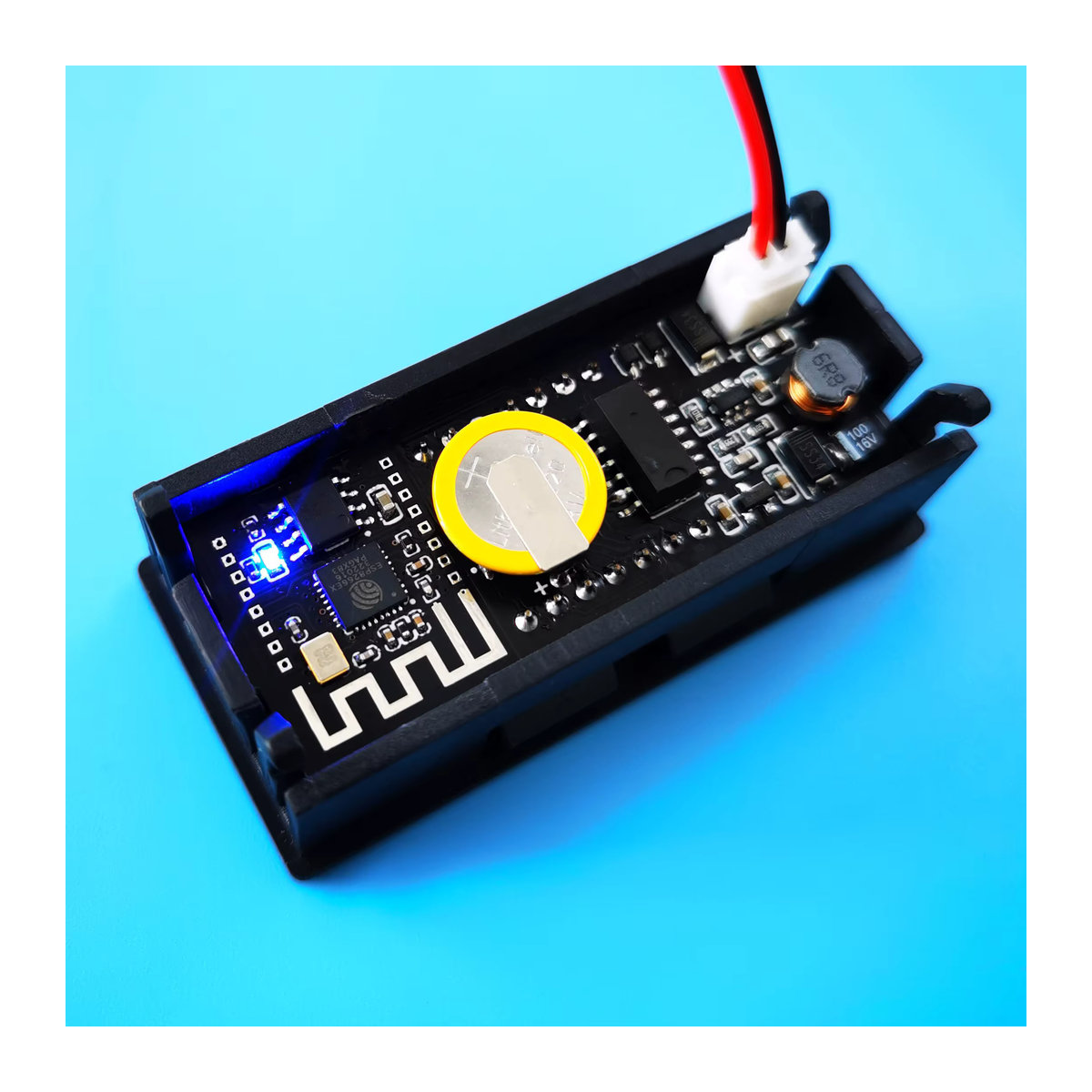 Dykbcells WiFi-Uhr mit LED Digitalröhre, elektronische Uhr mit automatischem Timing und 12/24-Stunden-Anzeige, Schwarz/Rot - Bild 2