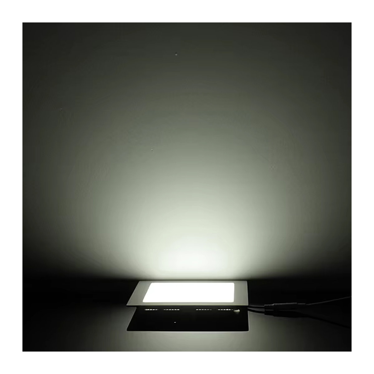 EE LED-Deckeneinbauleuchte quadratisch in Weiß, ultradünnes LED-Panel-Downlight mit 3–25 W und wählbaren Lichtfarben warmweiß, naturweiß oder kaltweiß - Bild 3