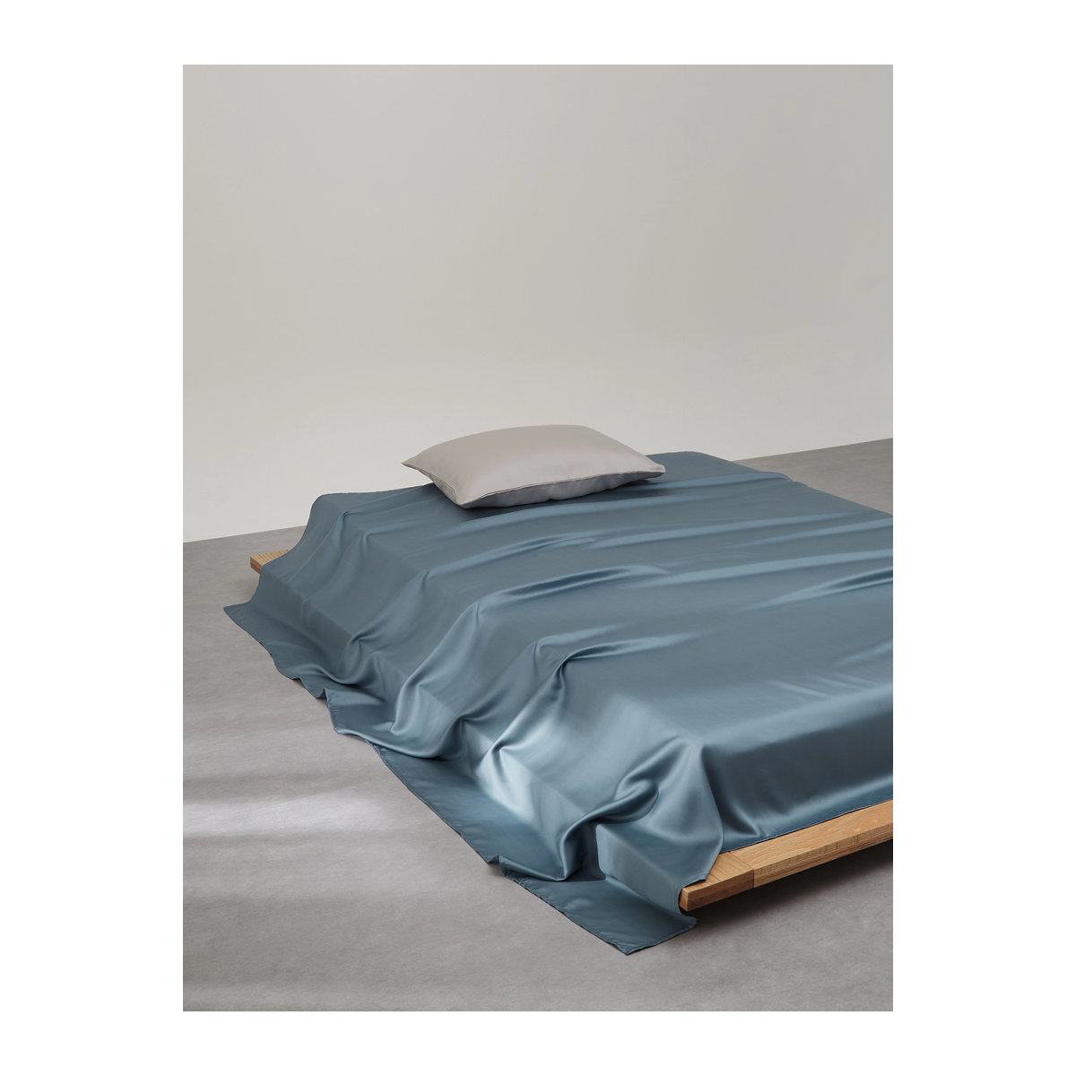 EGW Eukalyptus-Lyocell-Bambusfaser-Laken, blau, B/T: 274 x 259 cm, King Size - Bild 4