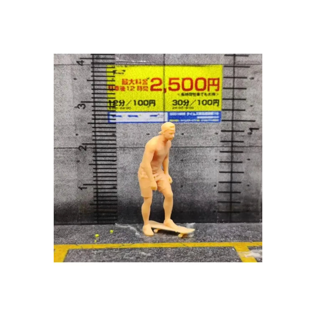 EHCMODEL Skateboarder Modellfigur aus Kunstharz in Beige im Maßstab 1/64 und 1/43 - Bild 6