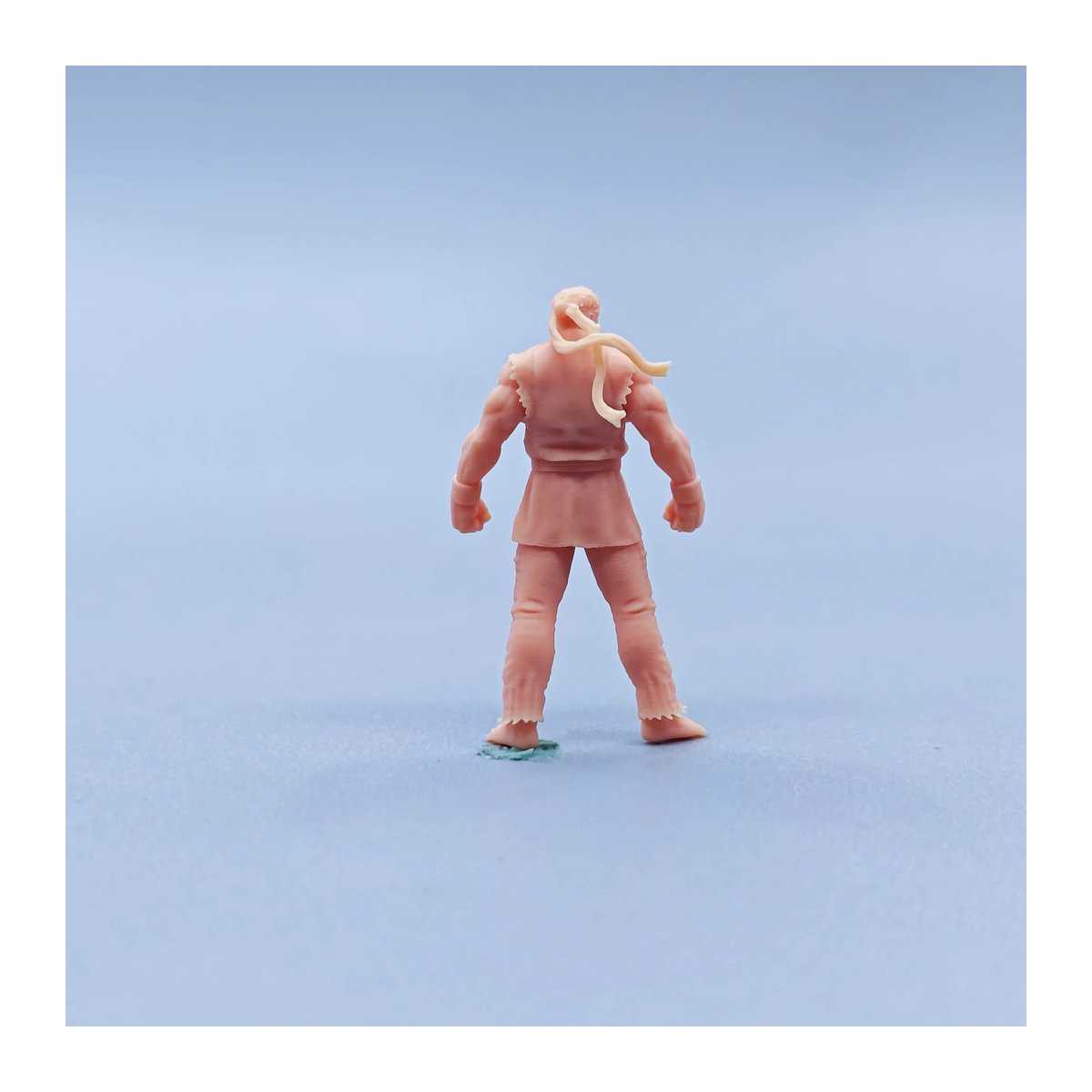 EHCMODEL Street Fighter Ryu Modellfigur im Maßstab 1/64 aus Kunstharz, beige, unbemalte Miniatur für Diorama - Bild 2