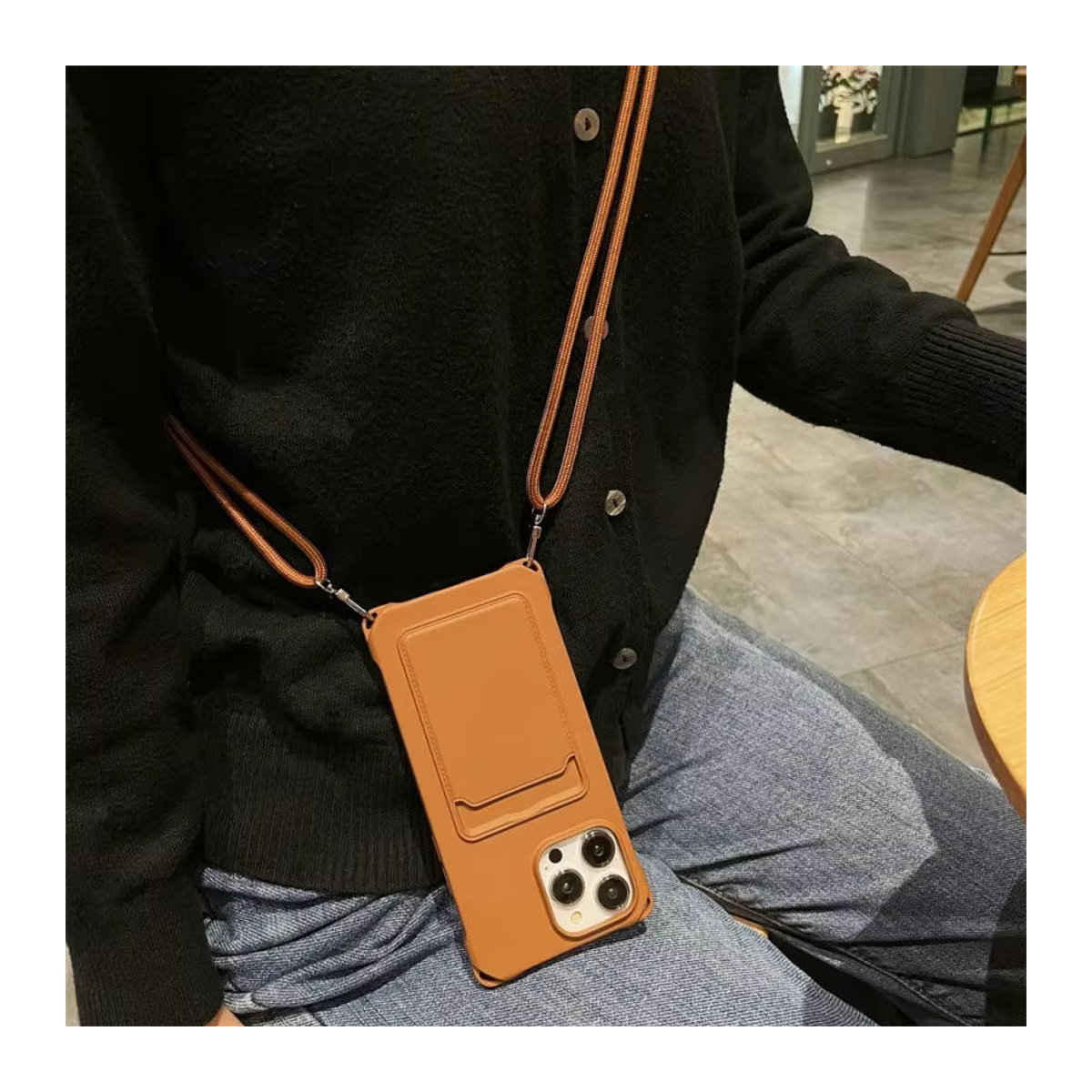 EHUIDE Lanyard-Hülle für iPhone mit Kartenhalter und Crossbody Neck Cord Strap in Rot und Braun - Bild 1