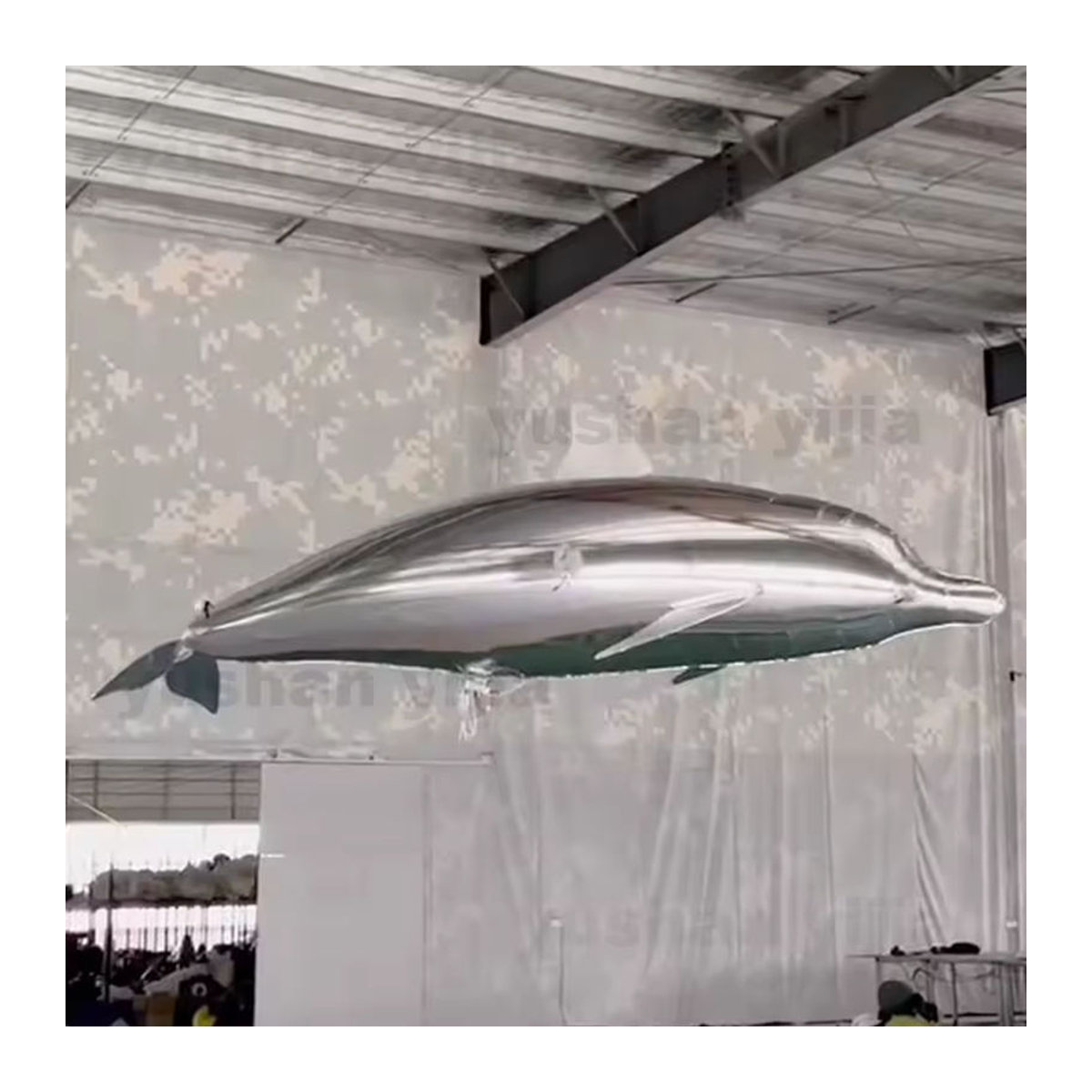 Ejia Aufblasbarer Delfin-Heliumballon in Silber mit Fernbedienung für Events und Partys, 2,2 m - Bild 2