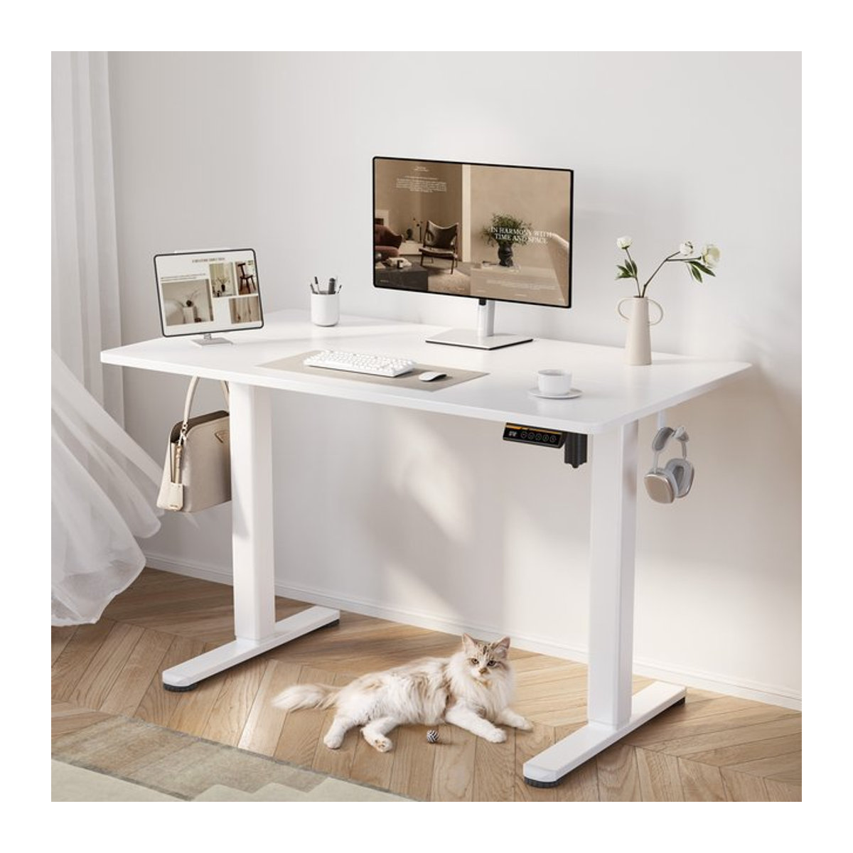 Elektrisch höhenverstellbarer Schreibtisch von Seang in Weiß oder Beige, B/T: 120 x 60 cm - Bild 1