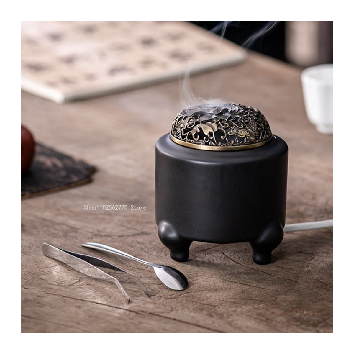 Elektrischer Aromatherapie-Herd aus Keramik in Schwarz mit einstellbarer Temperatur für Weihrauch und Duftstoffe - Bild 1