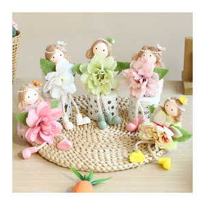 Enanal Blumenfee Engel als Osterdekoration in Rosa und Gelb mit floralem Design