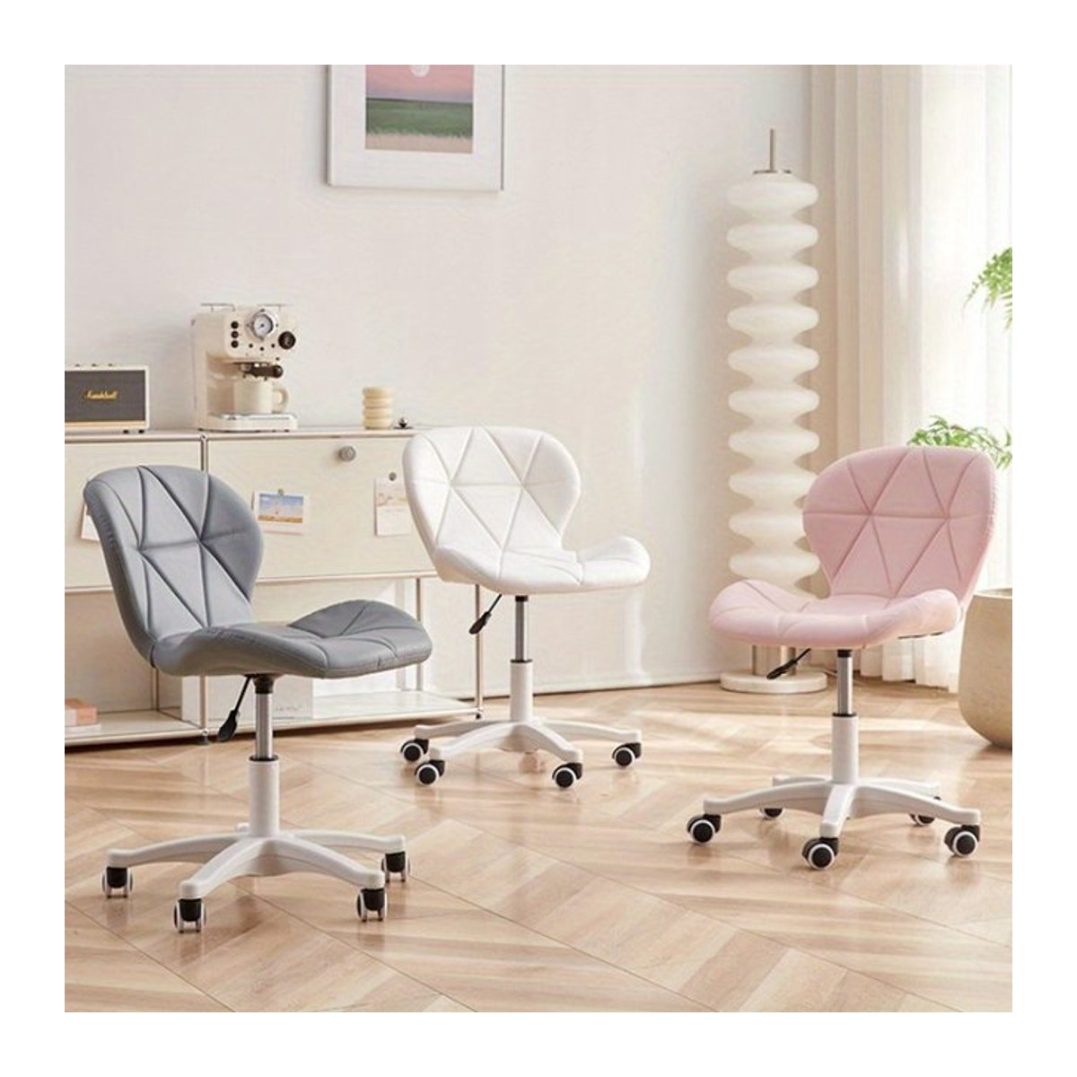 Ergonomischer Drehstuhl aus Kunstleder in Weiß und Grau, höhenverstellbar und modern gestaltet - Bild 1